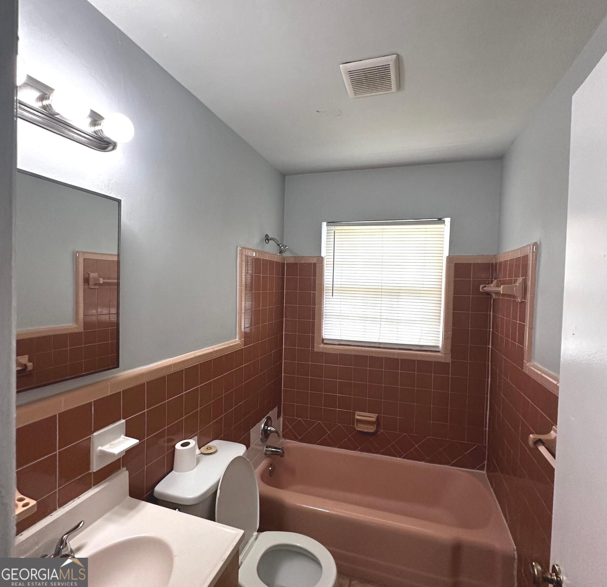 5960 Ash Street Property Photo 12