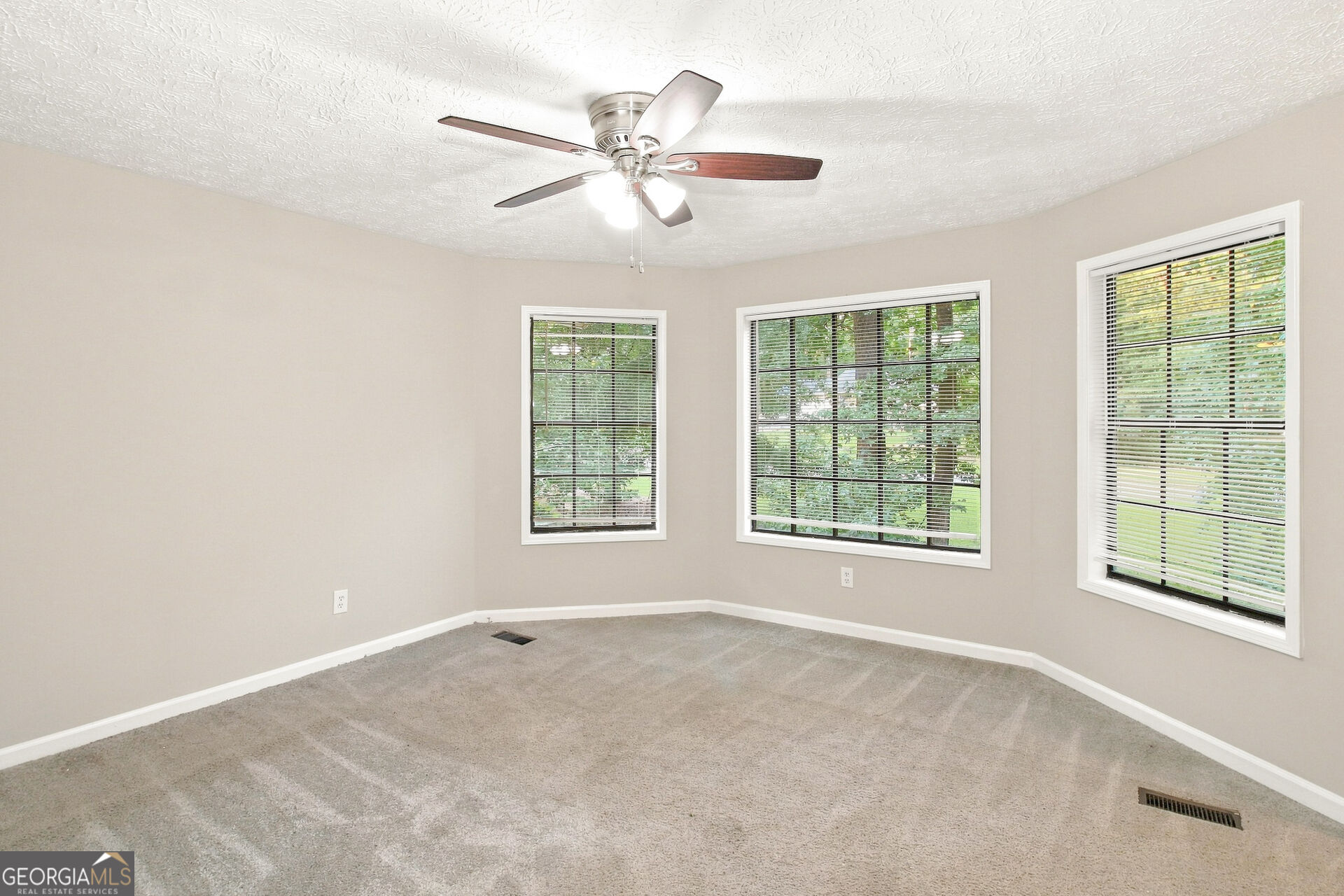 135 N Creek Trail Property Photo 7