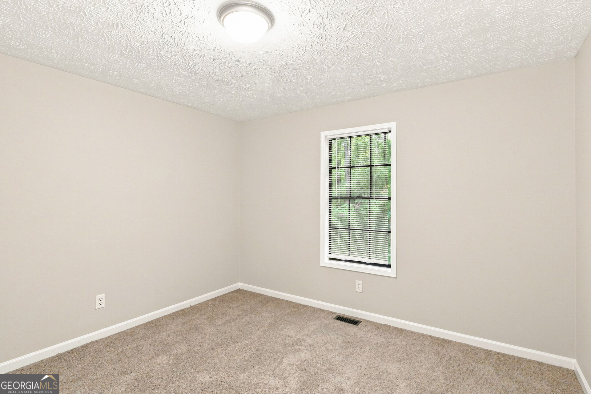 135 N Creek Trail Property Photo 11