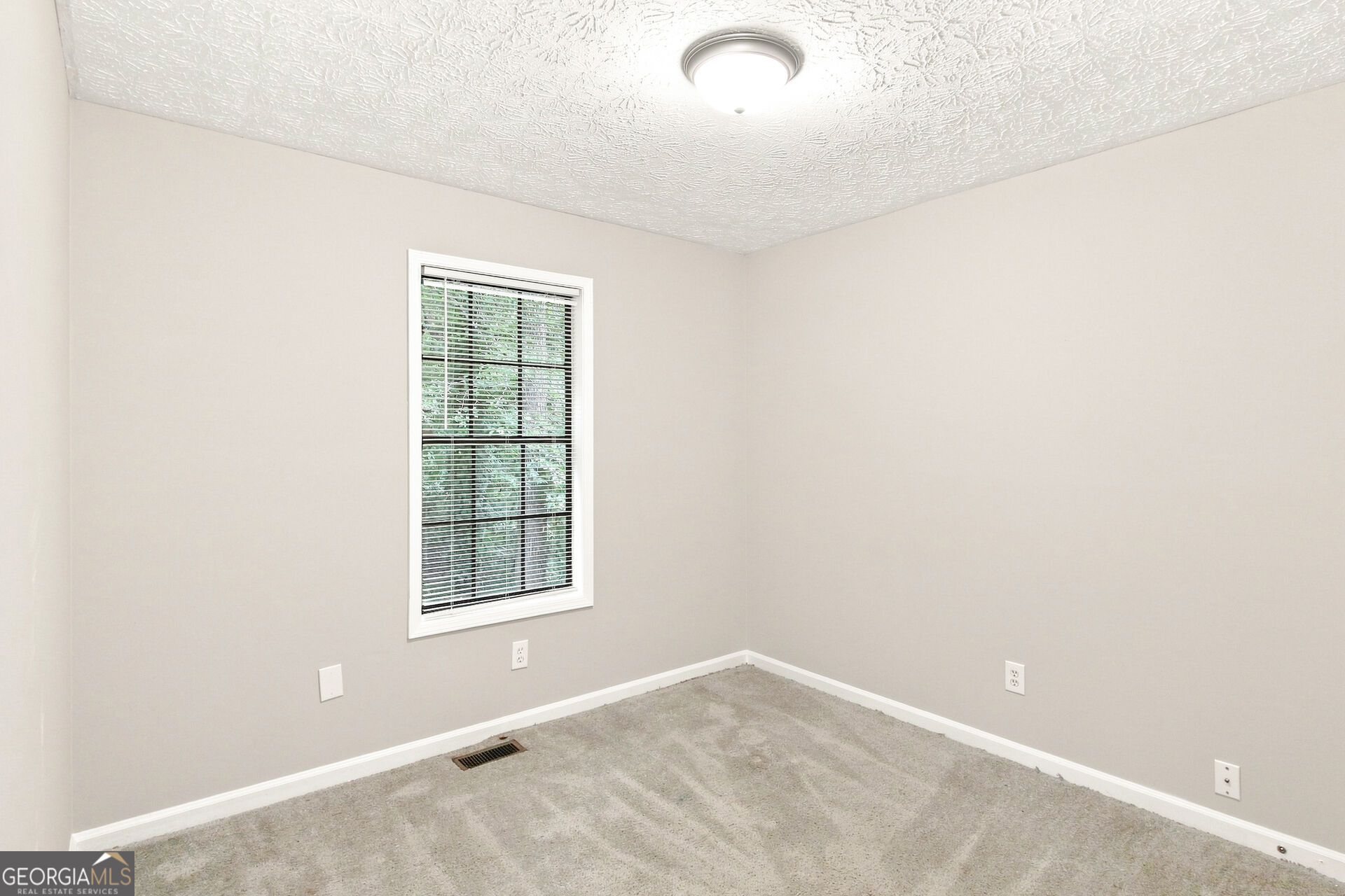 135 N Creek Trail Property Photo 16