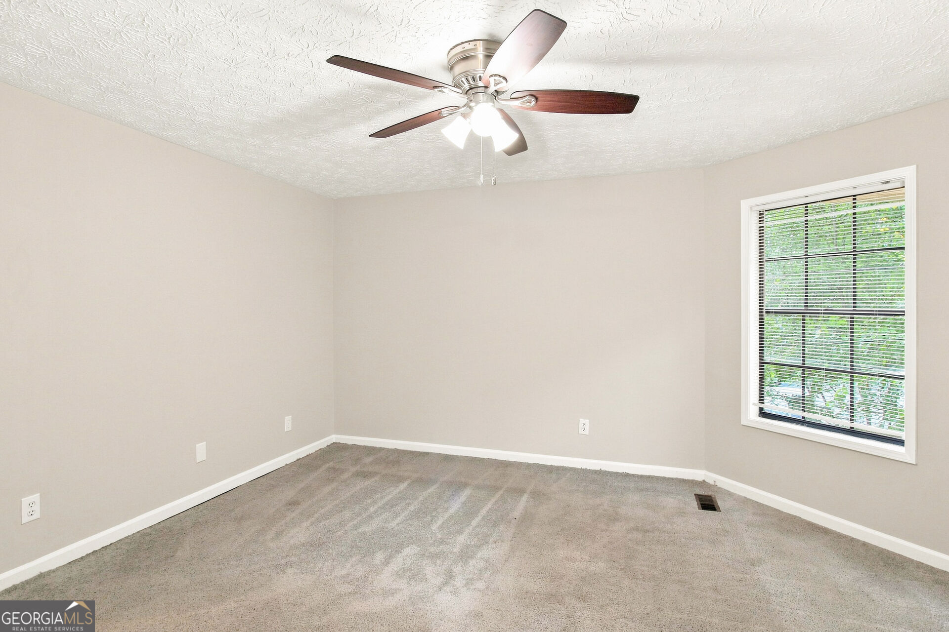 135 N Creek Trail Property Photo 19