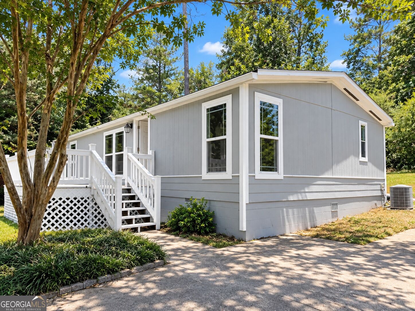 6204 River Run Circle Property Photo 4