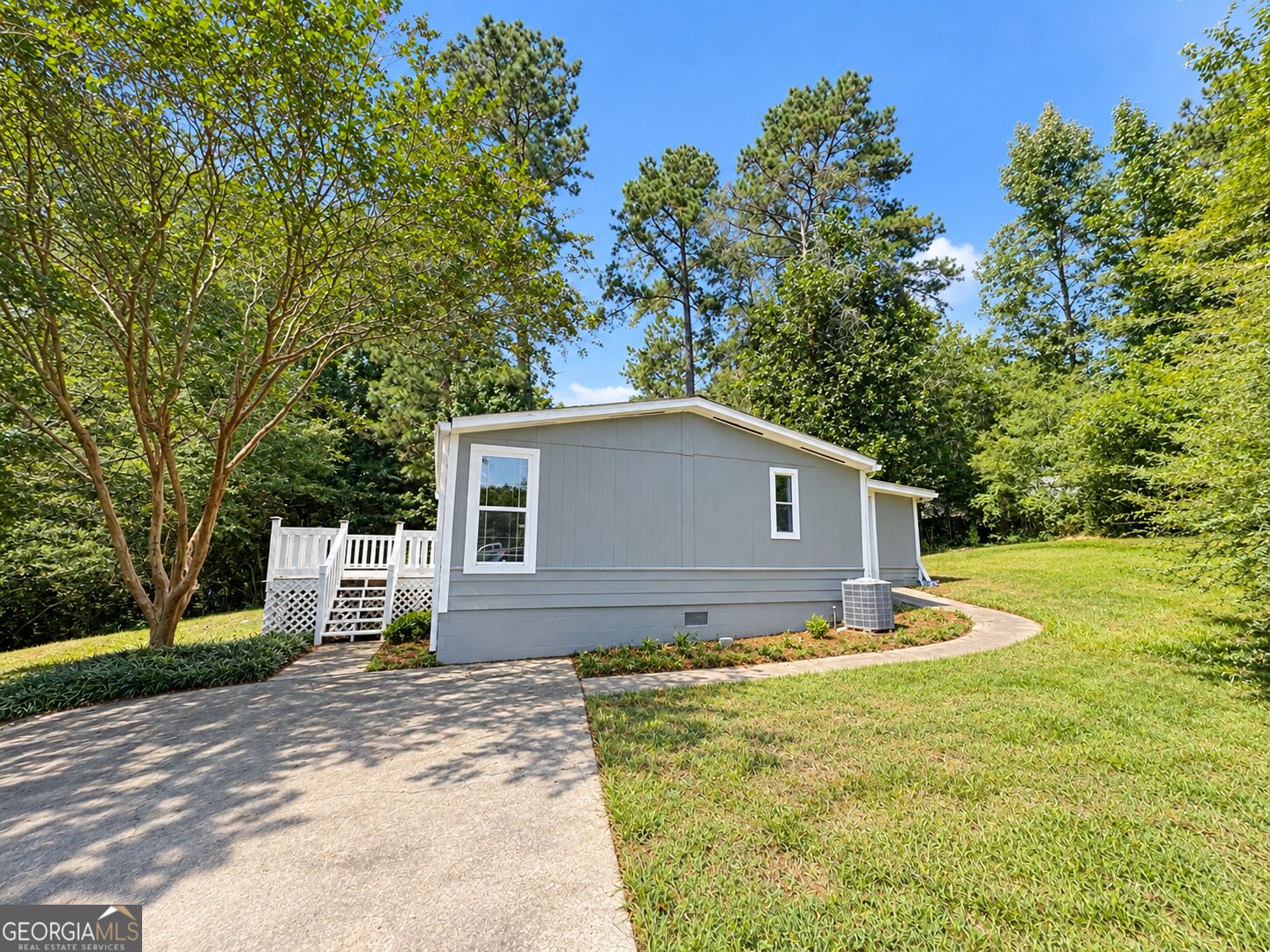 6204 River Run Circle Property Photo 5