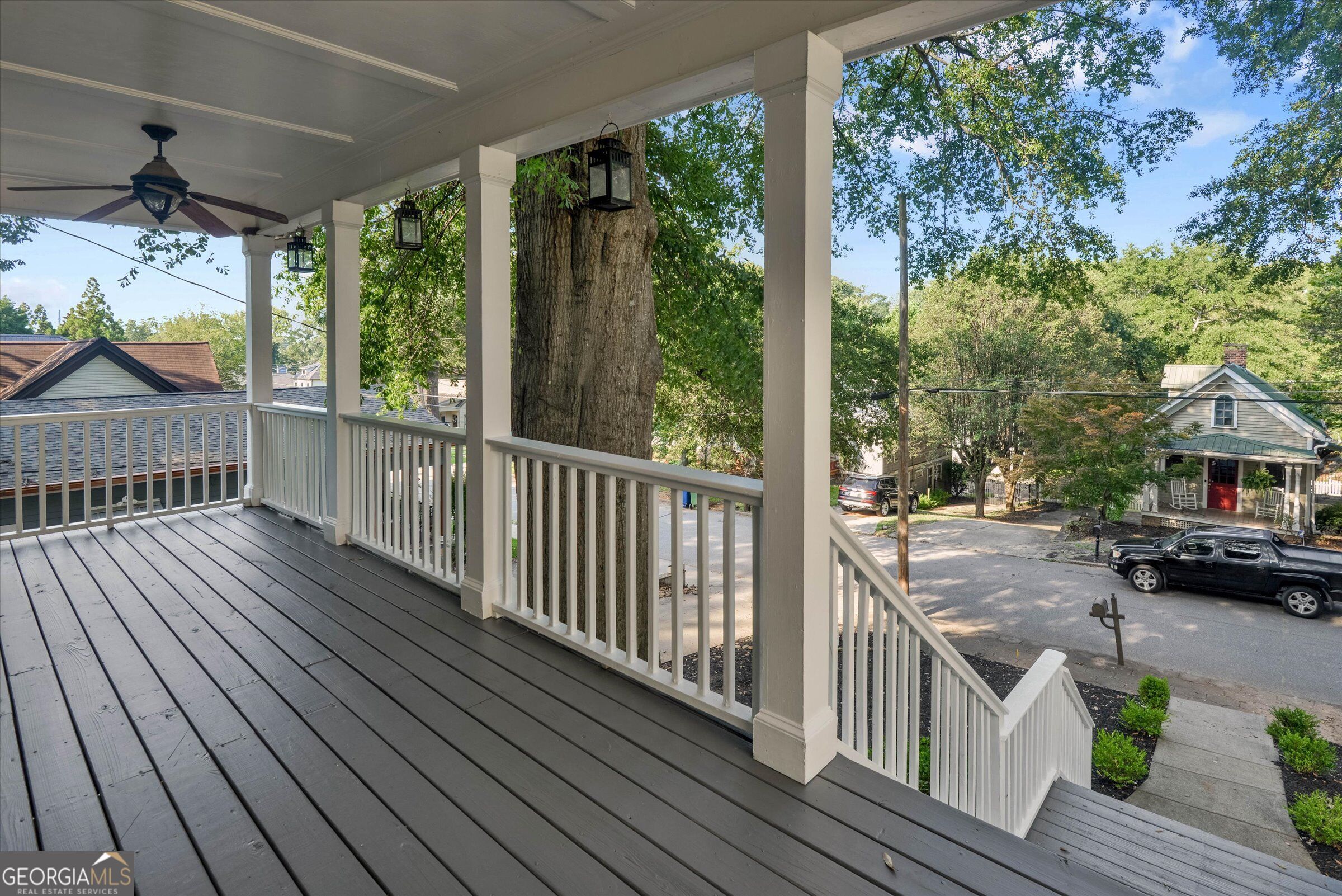 997 Longley Avenue Nw Property Photo 3