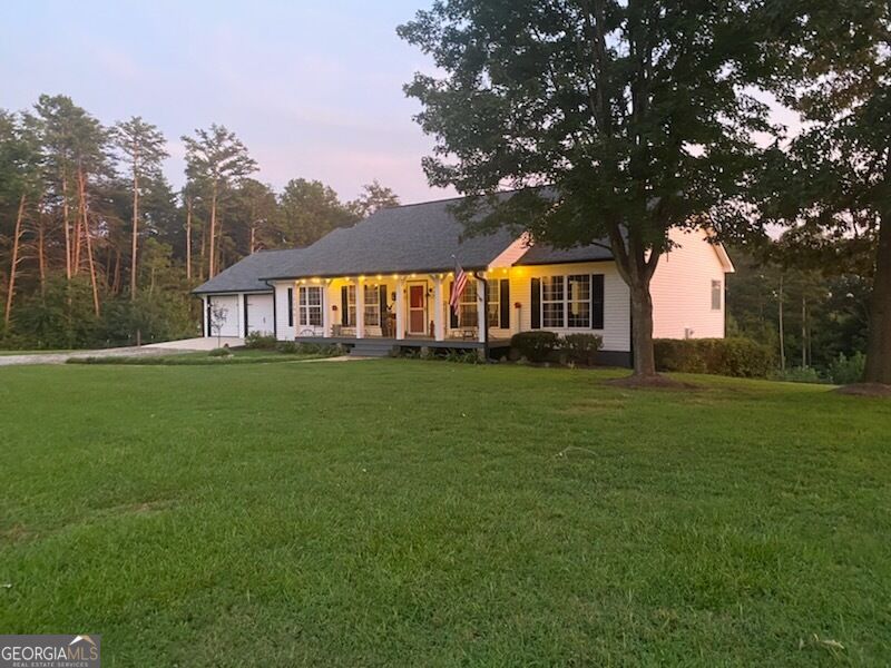 4264 Highway 105 Property Photo 2