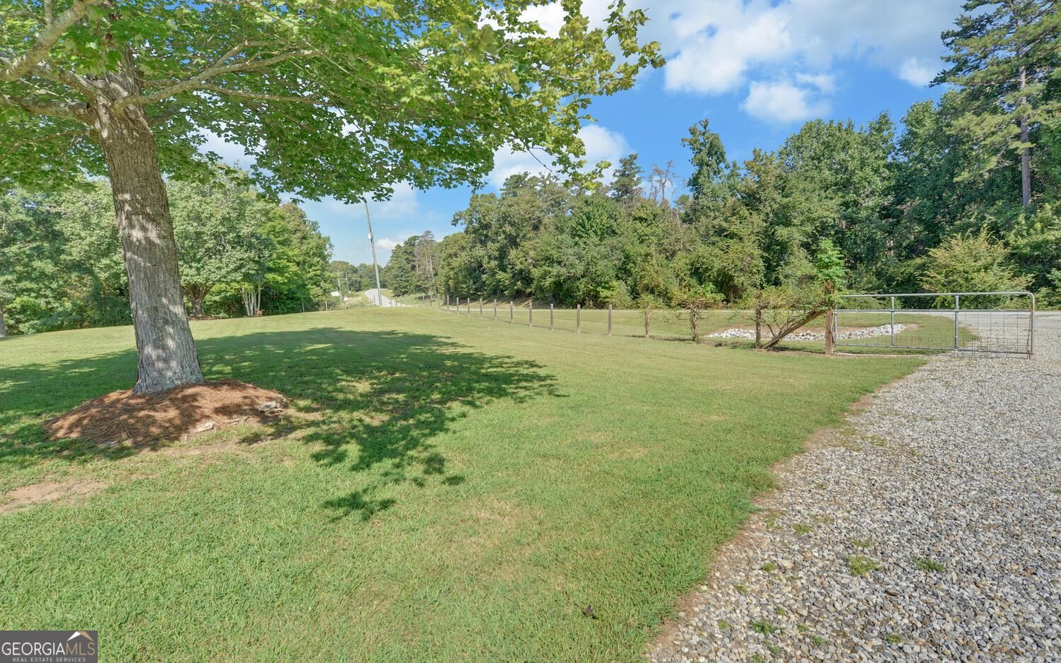 4264 Highway 105 Property Photo 7