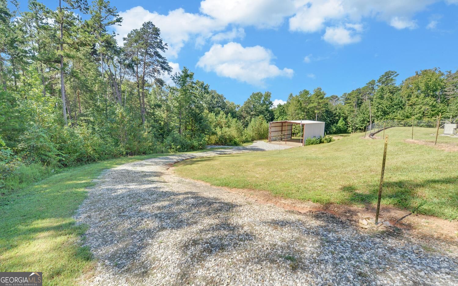 4264 Highway 105 Property Photo 11