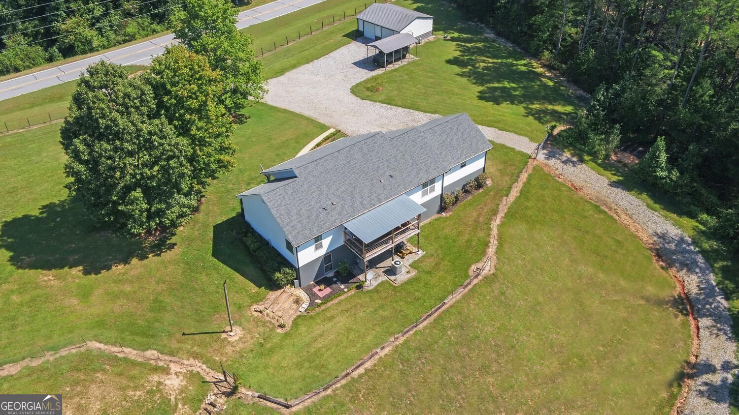4264 Highway 105 Property Photo 27