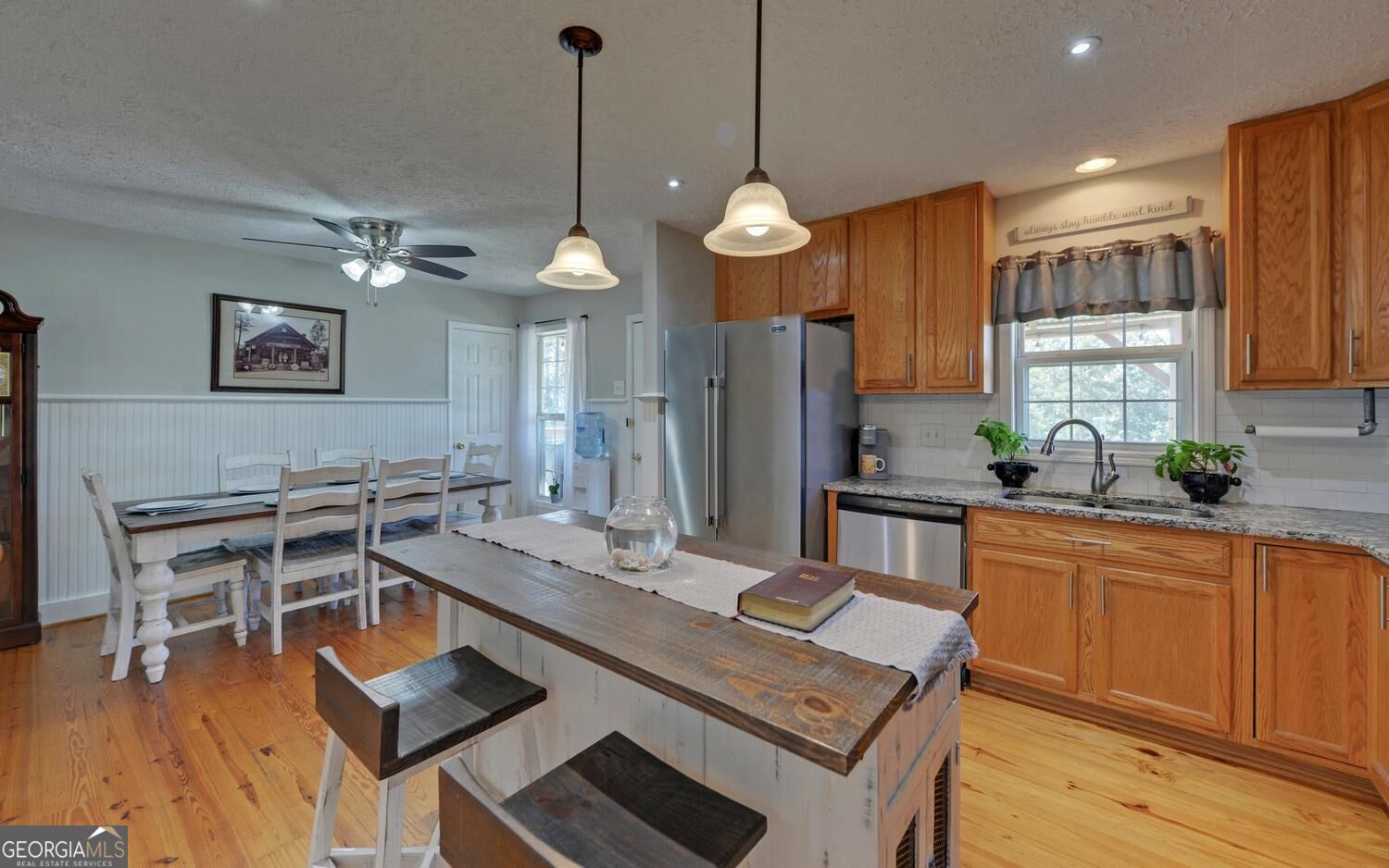 4264 Highway 105 Property Photo 41