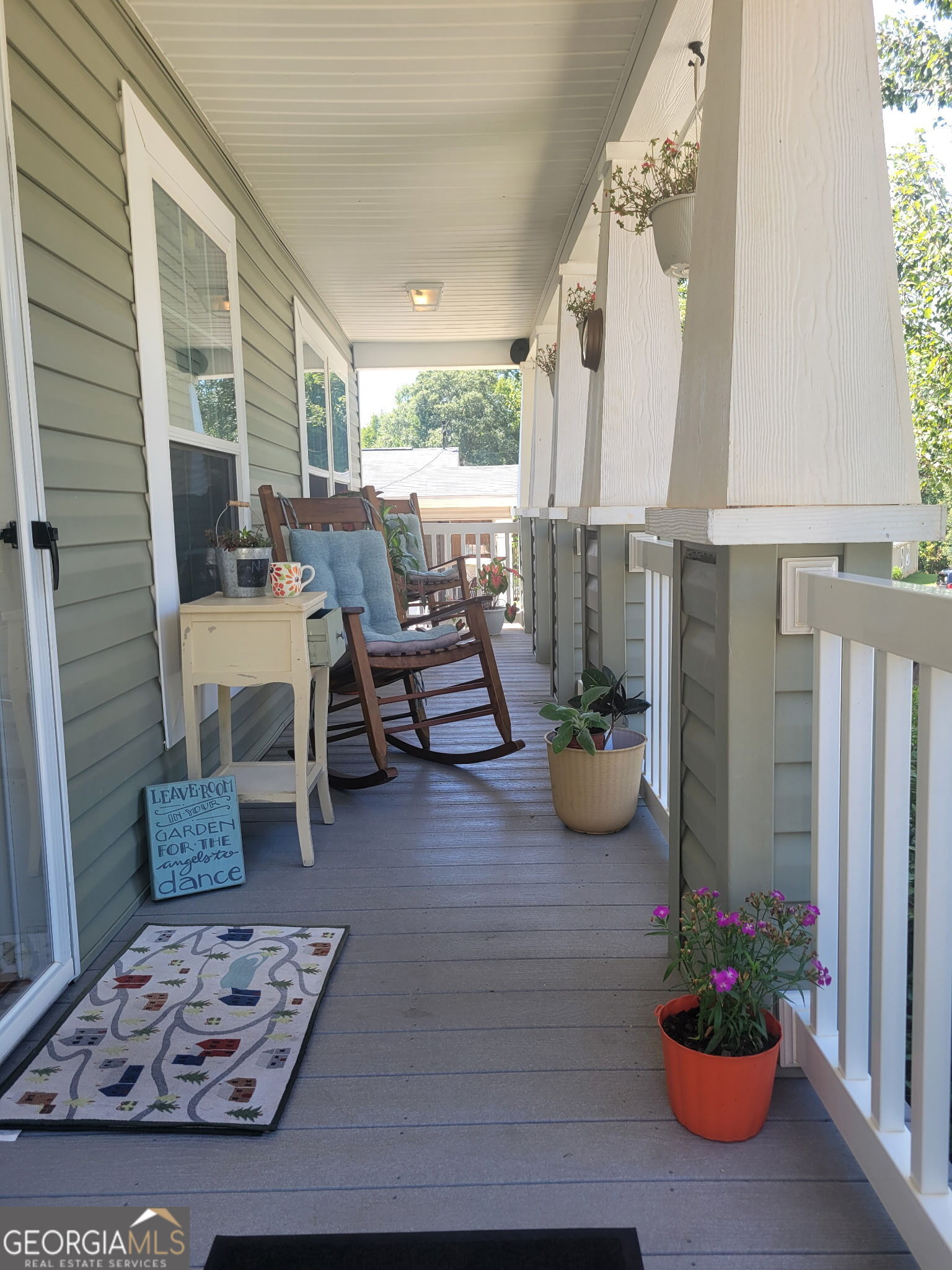 14 Redwood Circle Property Photo 3