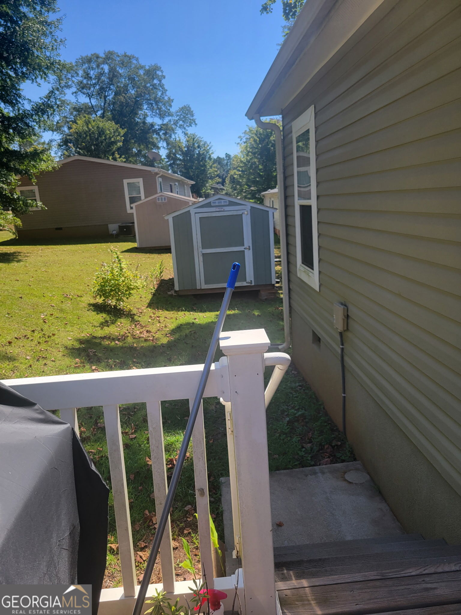 14 Redwood Circle Property Photo 6
