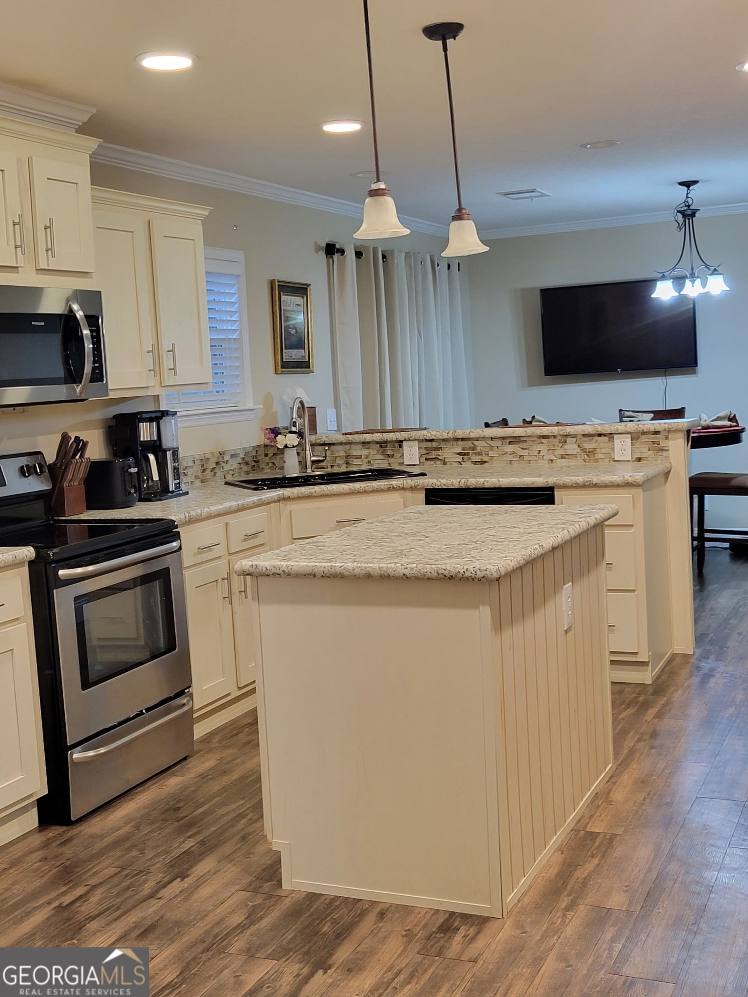 14 Redwood Circle Property Photo 17