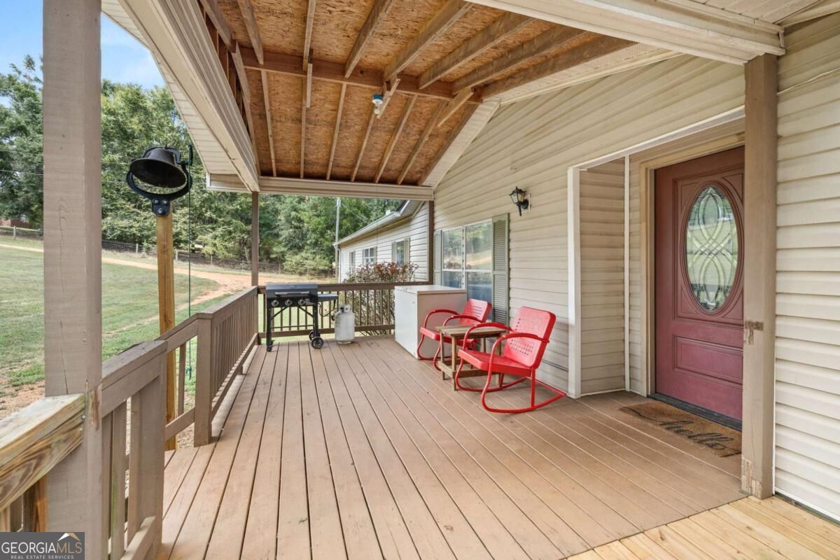 4597 Highway 334 Property Photo 3