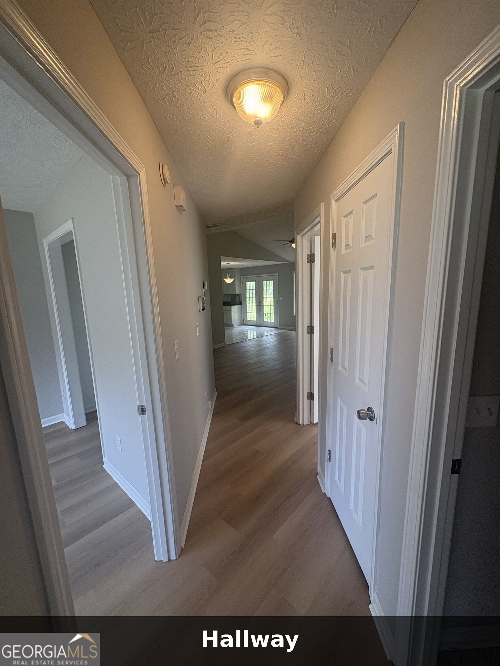 1119 Whisper Wind Drive Property Photo 5