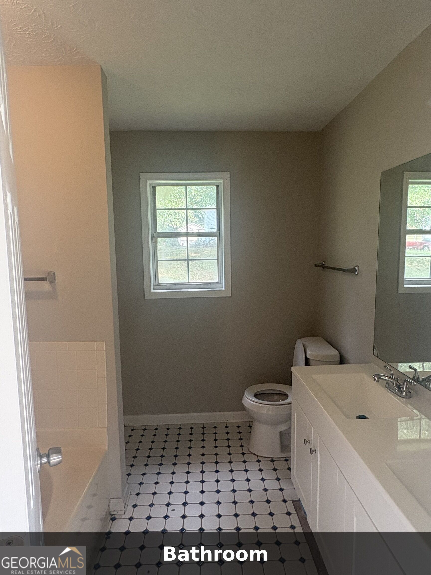 1119 Whisper Wind Drive Property Photo 11