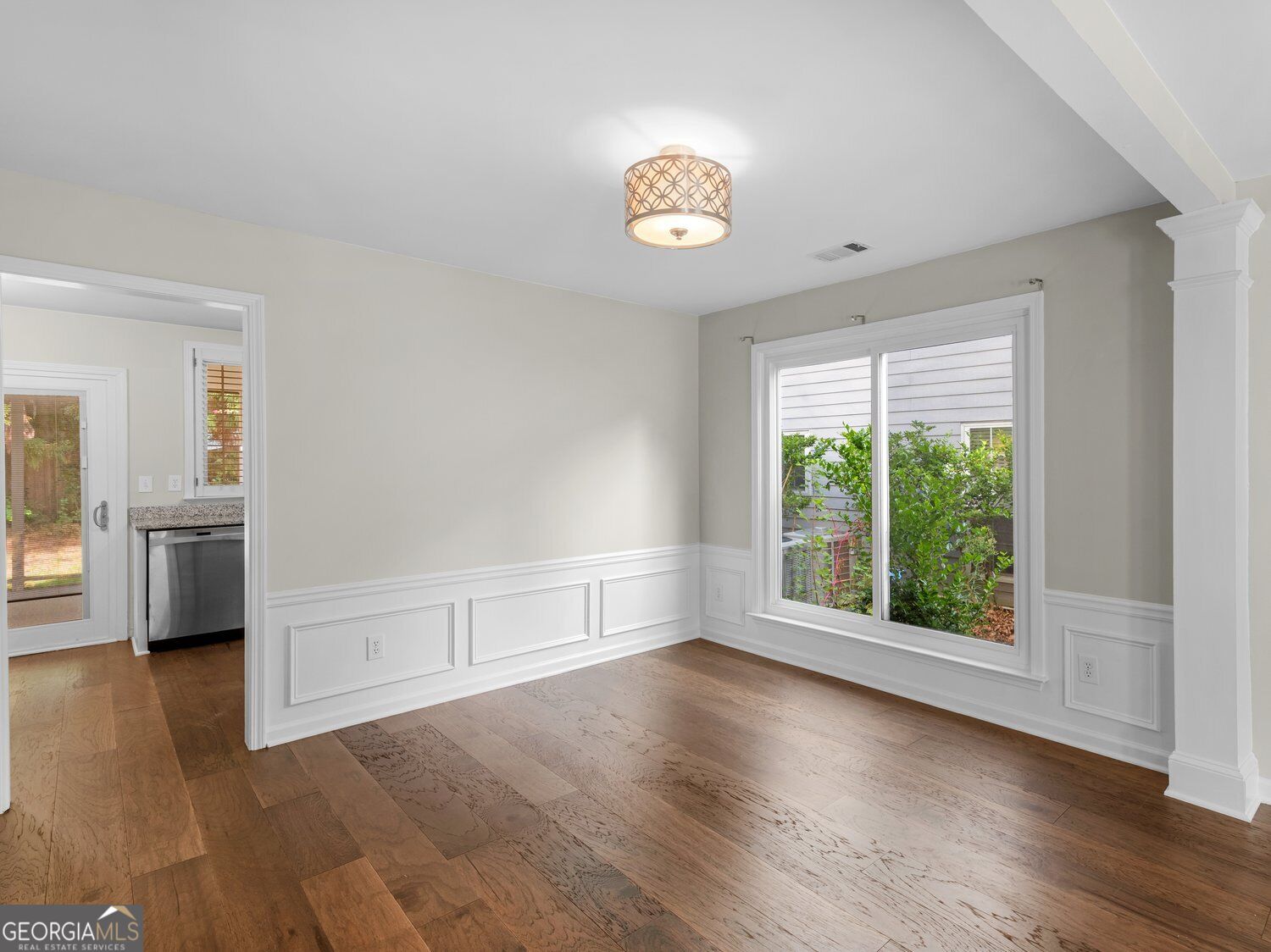 604 Lullingstone Drive Se Property Photo 18