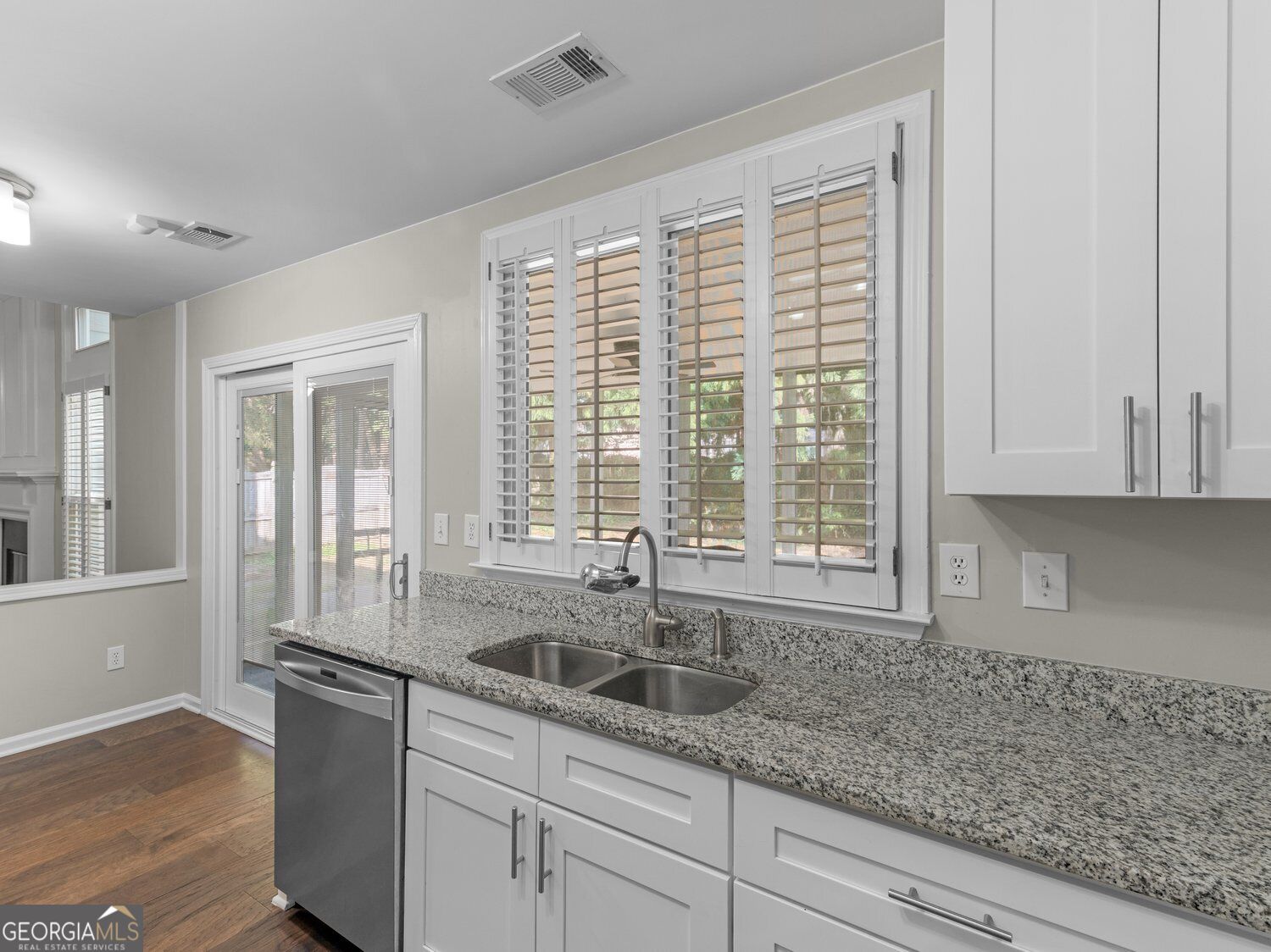 604 Lullingstone Drive Se Property Photo 27