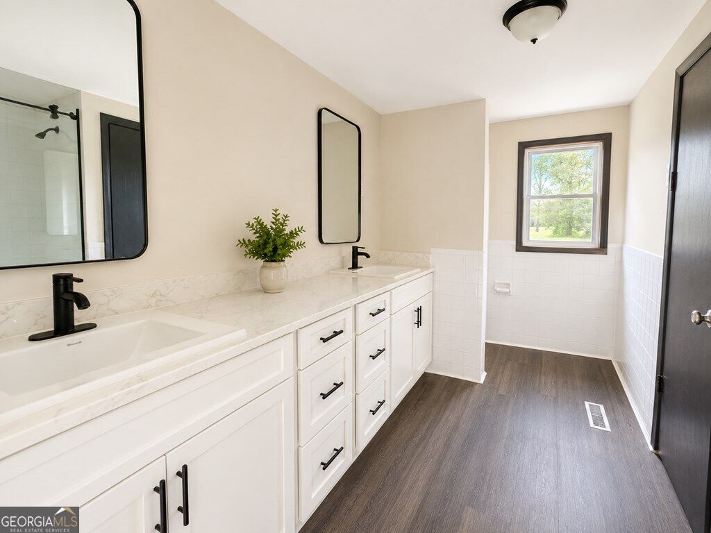 1604 S 11th Street Property Photo 5