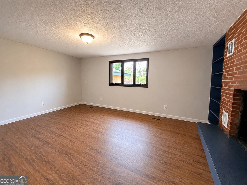 1604 S 11th Street Property Photo 8