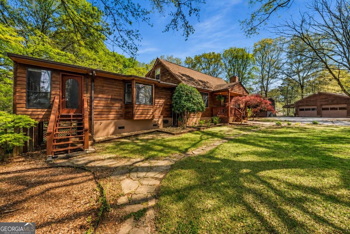 1641 Flat Rock Road Property Photo 4