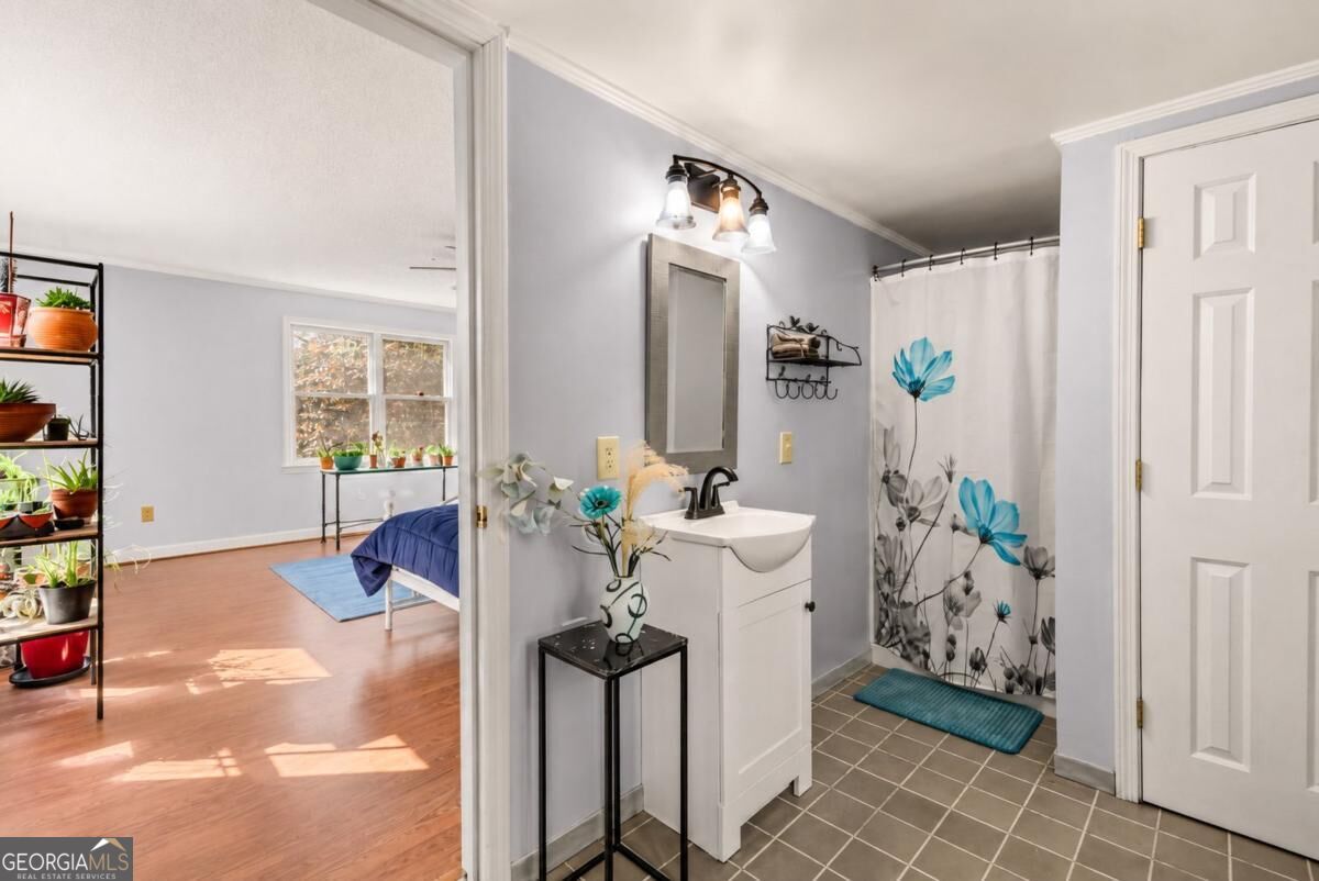 1641 Flat Rock Road Property Photo 10