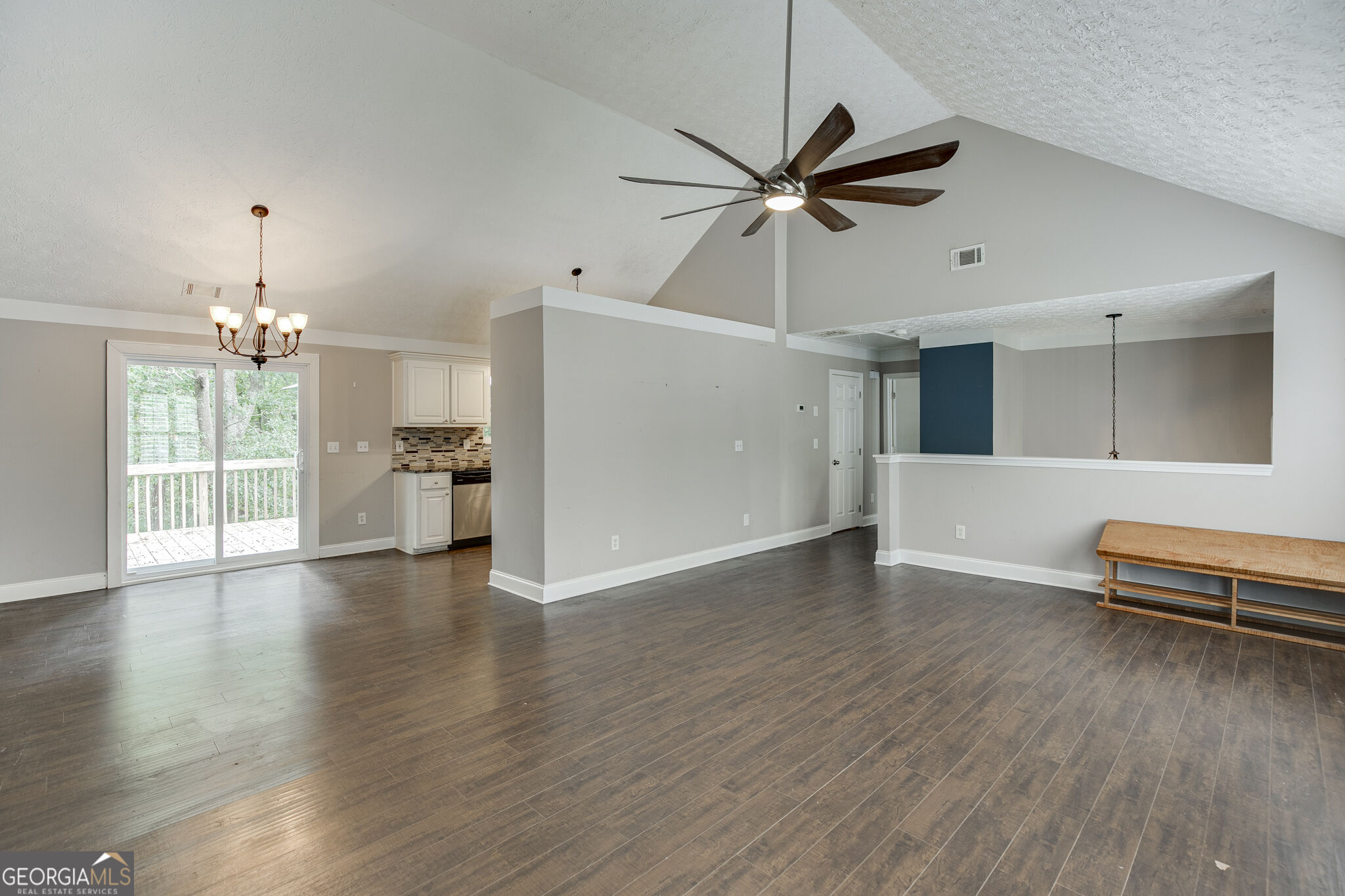 1231 Cumberland Trail Property Photo 2
