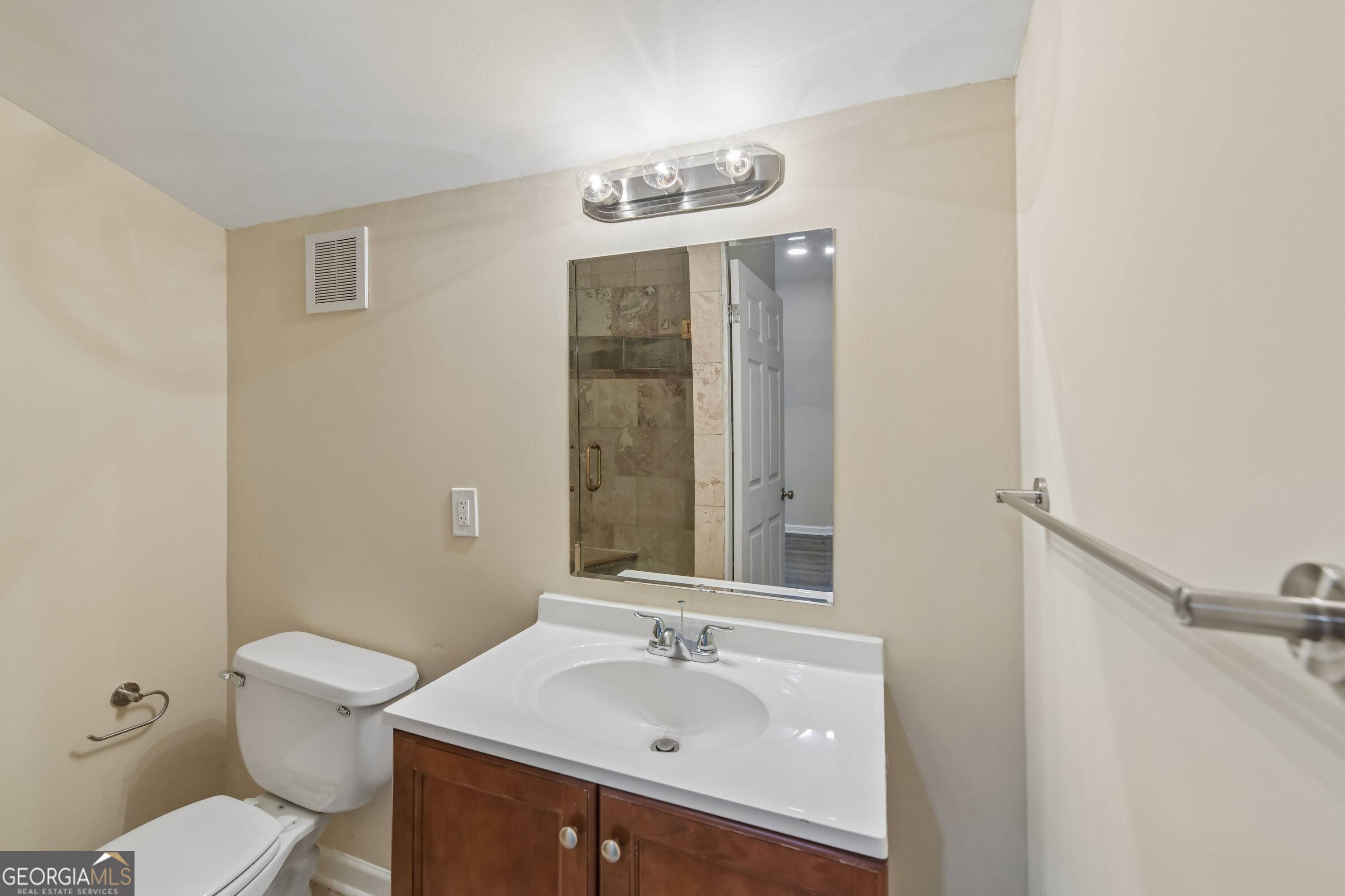 1370 Eaglecreek Trail Property Photo 10