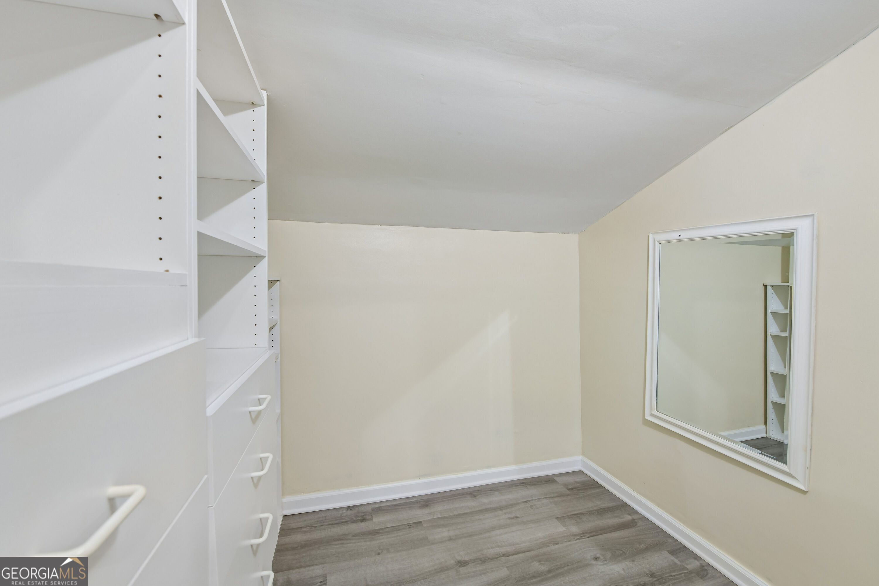 1370 Eaglecreek Trail Property Photo 11