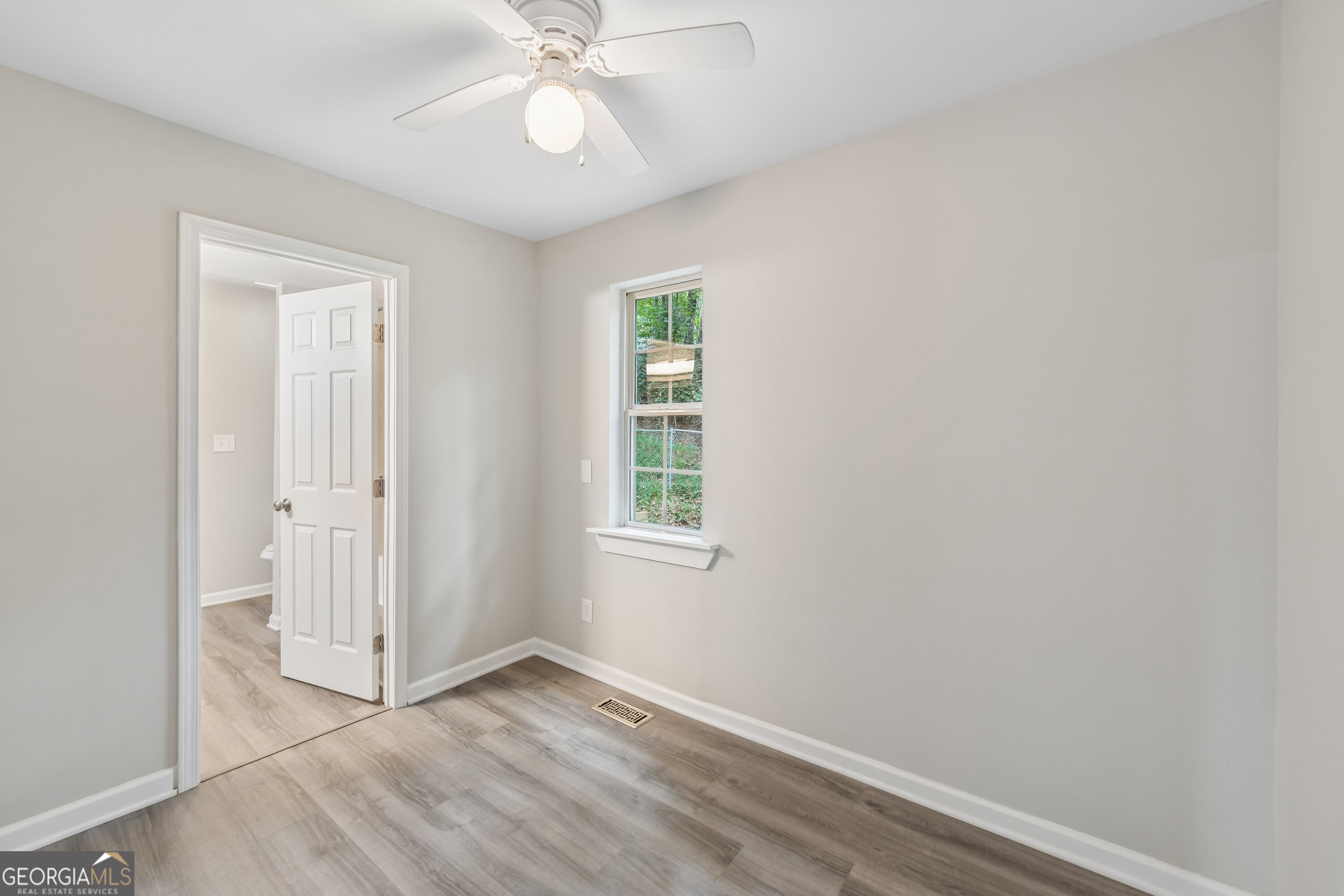 1370 Eaglecreek Trail Property Photo 14