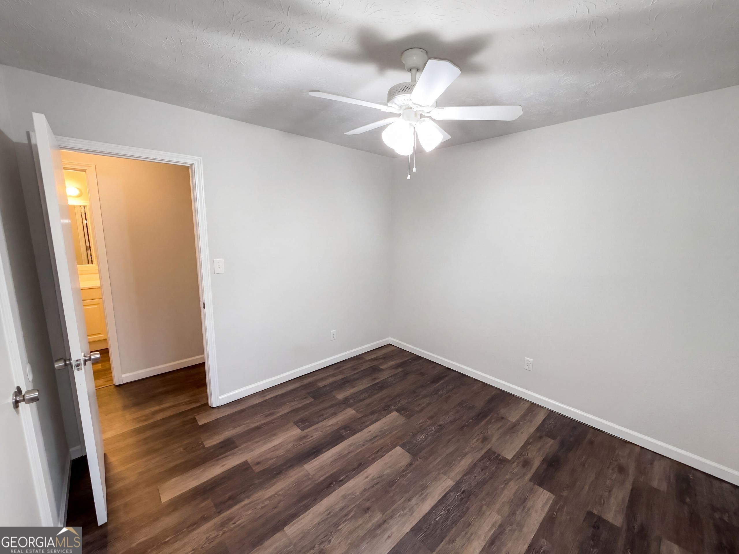 204 Arbor Way Property Photo 4