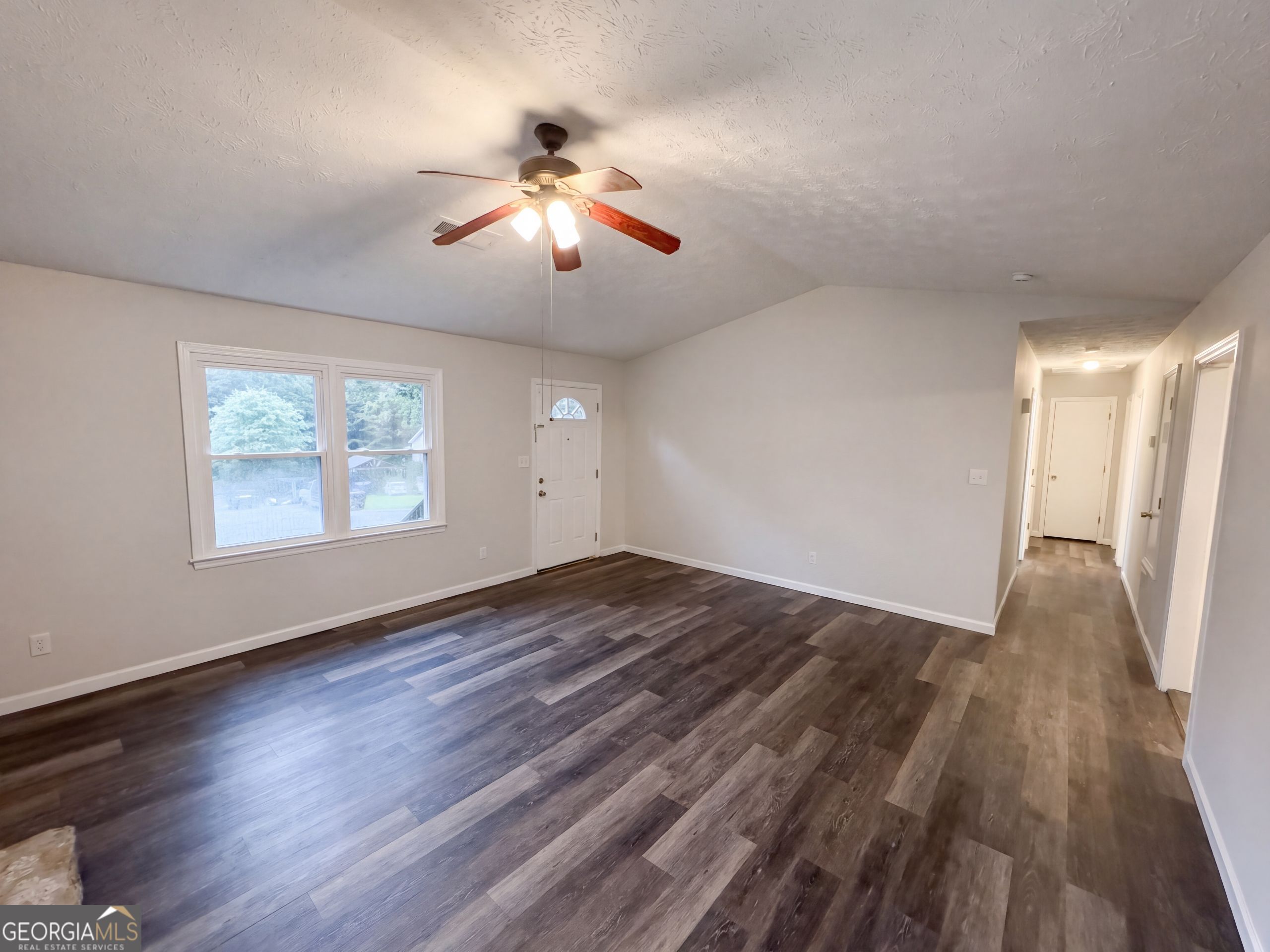 204 Arbor Way Property Photo 8