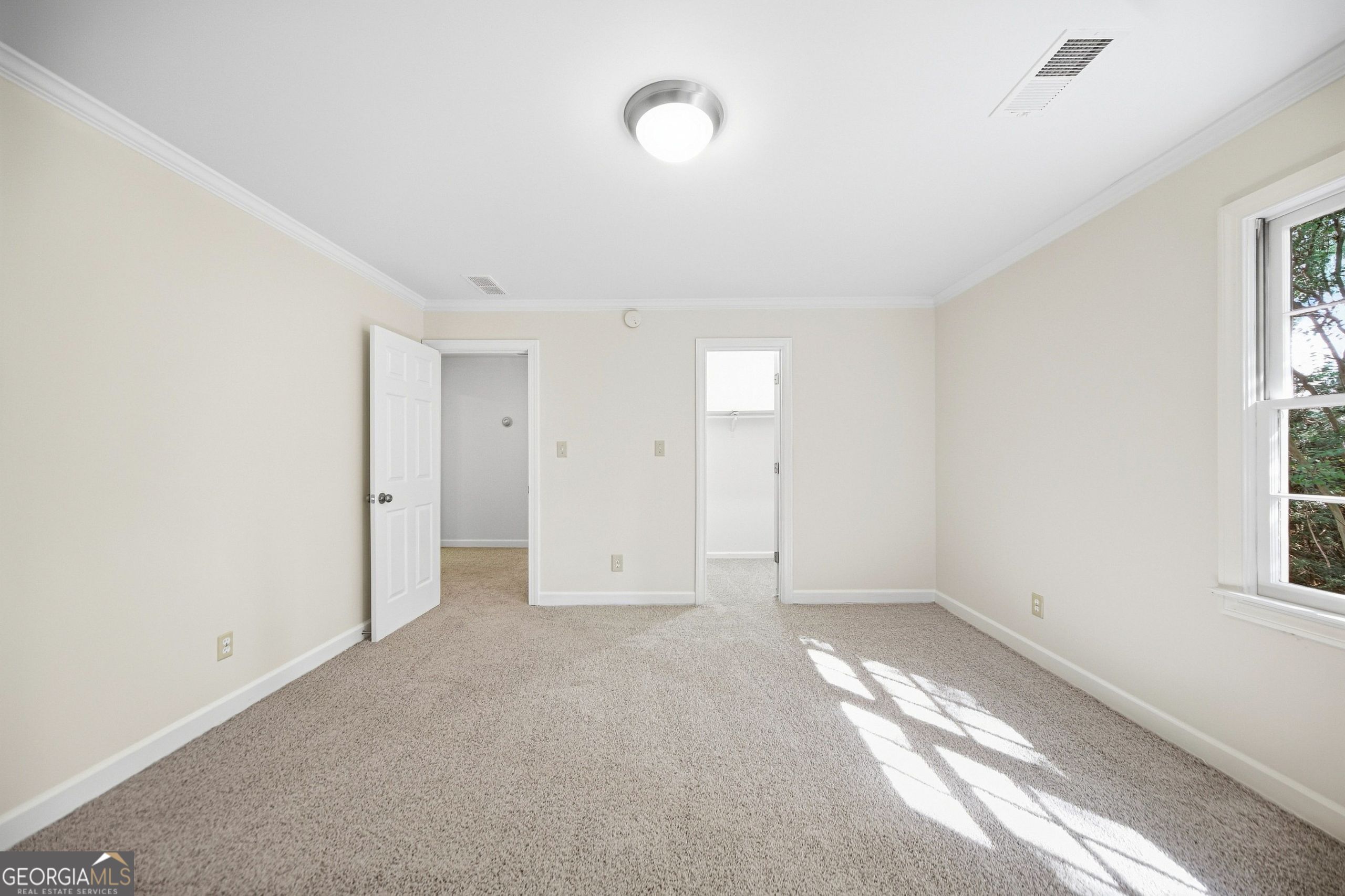 305 Old Tree Trc Property Photo 24