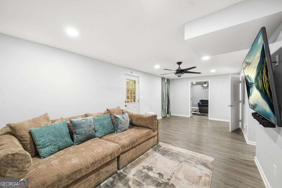 1347 Vine Circle Property Photo 30