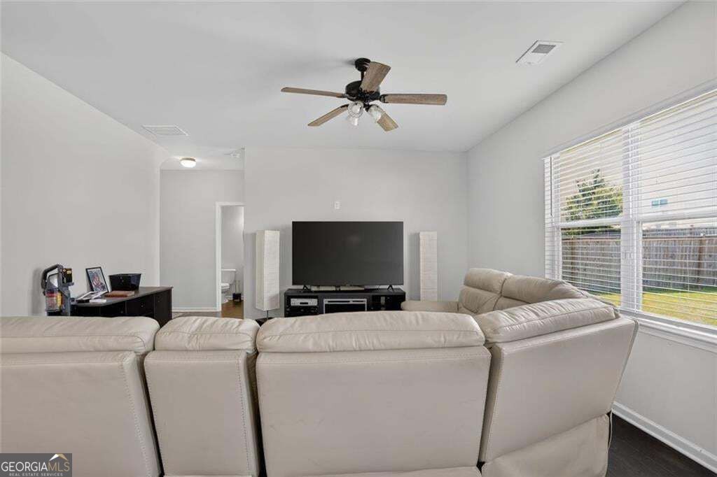 616 Blue Ash Court Property Photo 11