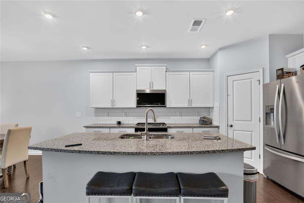 616 Blue Ash Court Property Photo 14