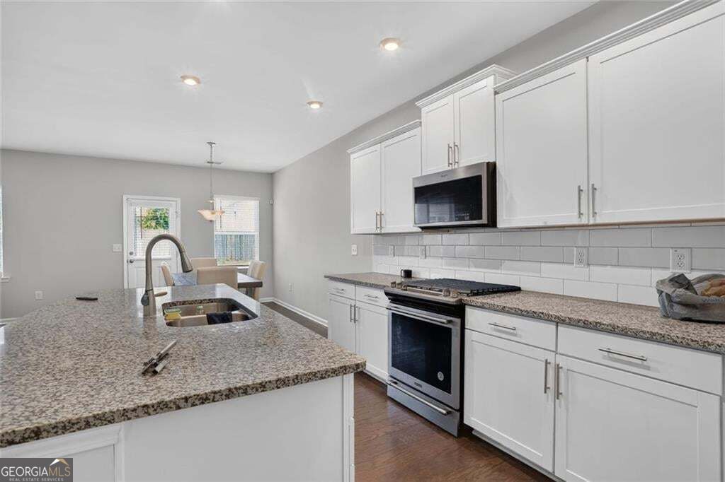 616 Blue Ash Court Property Photo 16