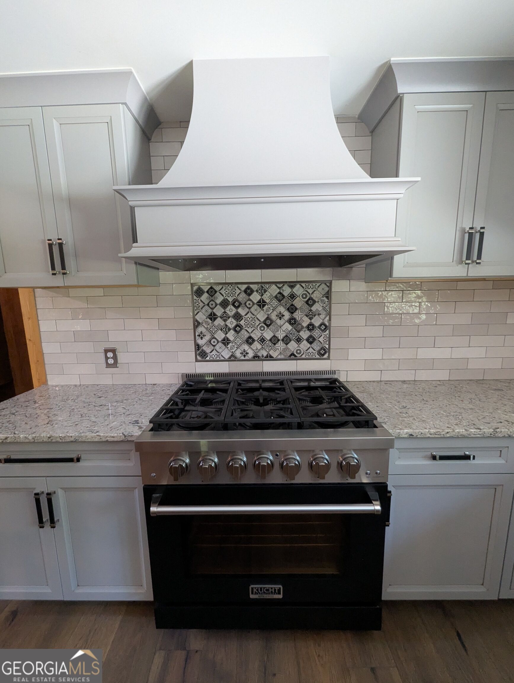 817 Lakeview Road Property Photo 13