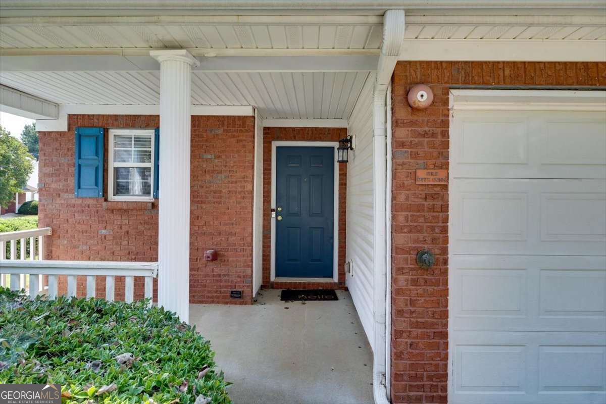 245 Cottonwood Creek Circle Property Photo 3