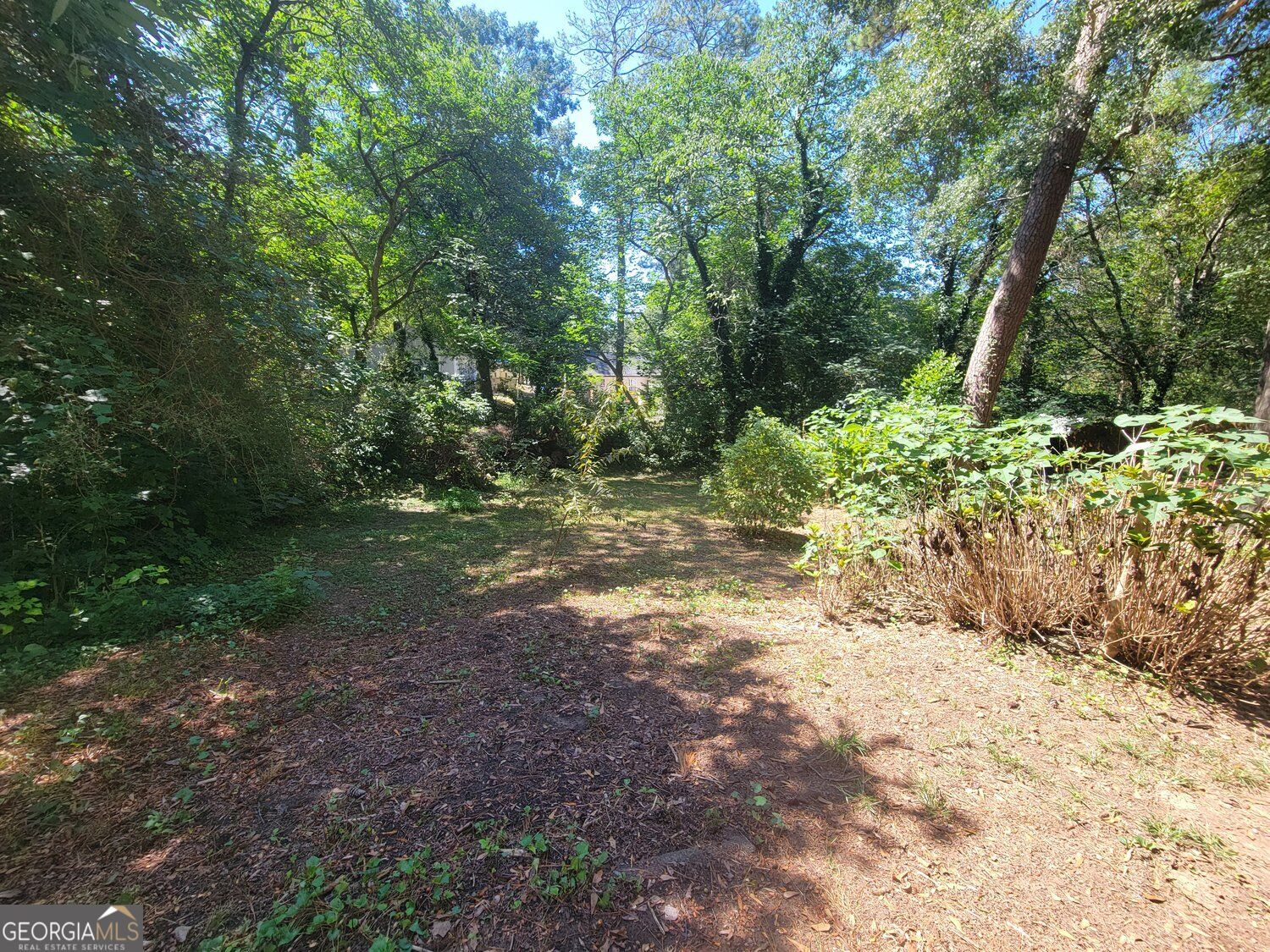 2042 Arlington Circle Nw Property Photo 3