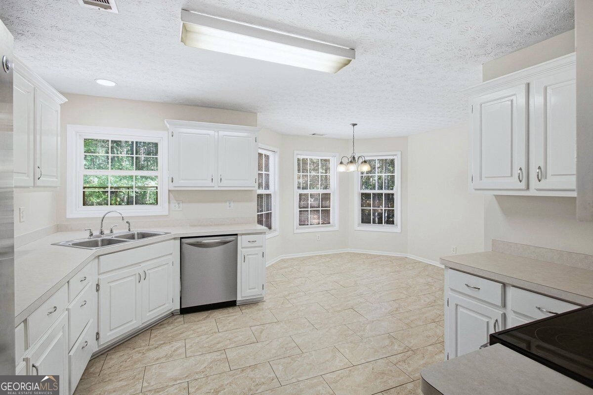 50 Macadamia Court Property Photo 15