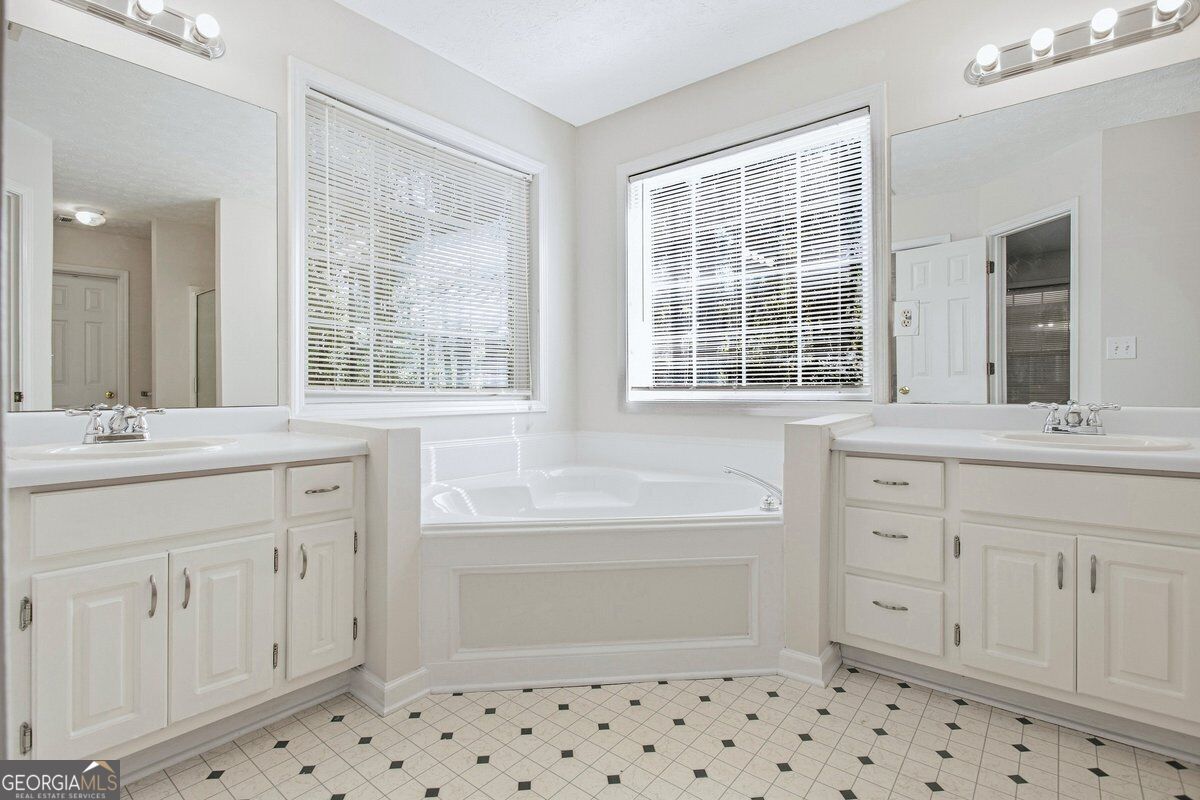 50 Macadamia Court Property Photo 20