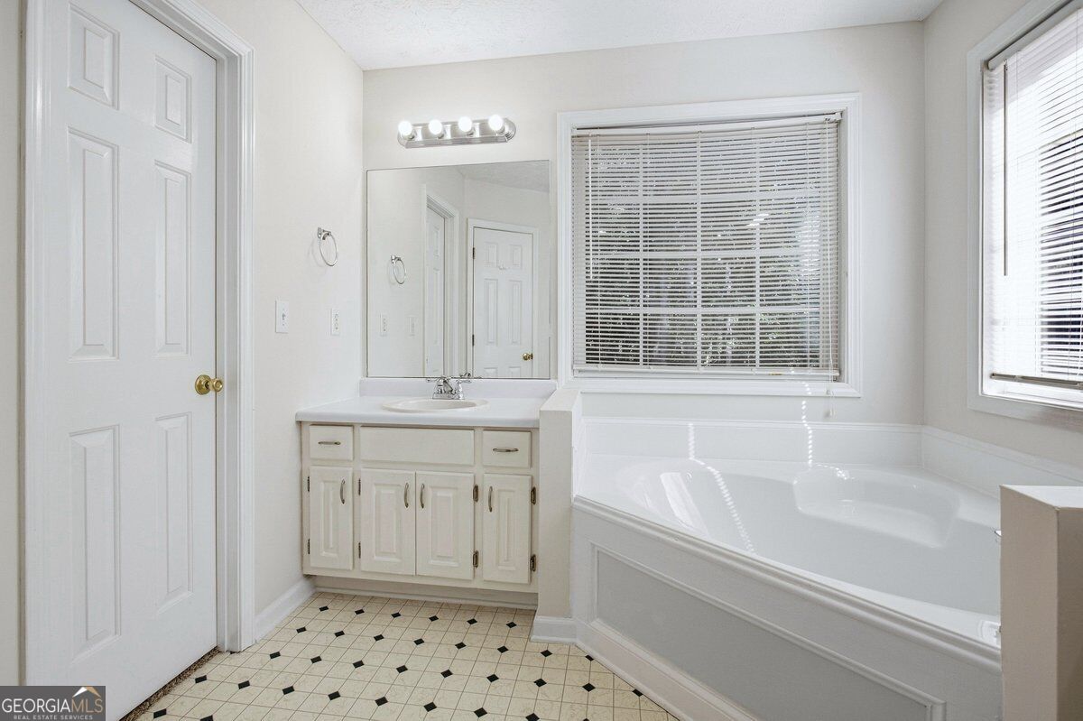 50 Macadamia Court Property Photo 21