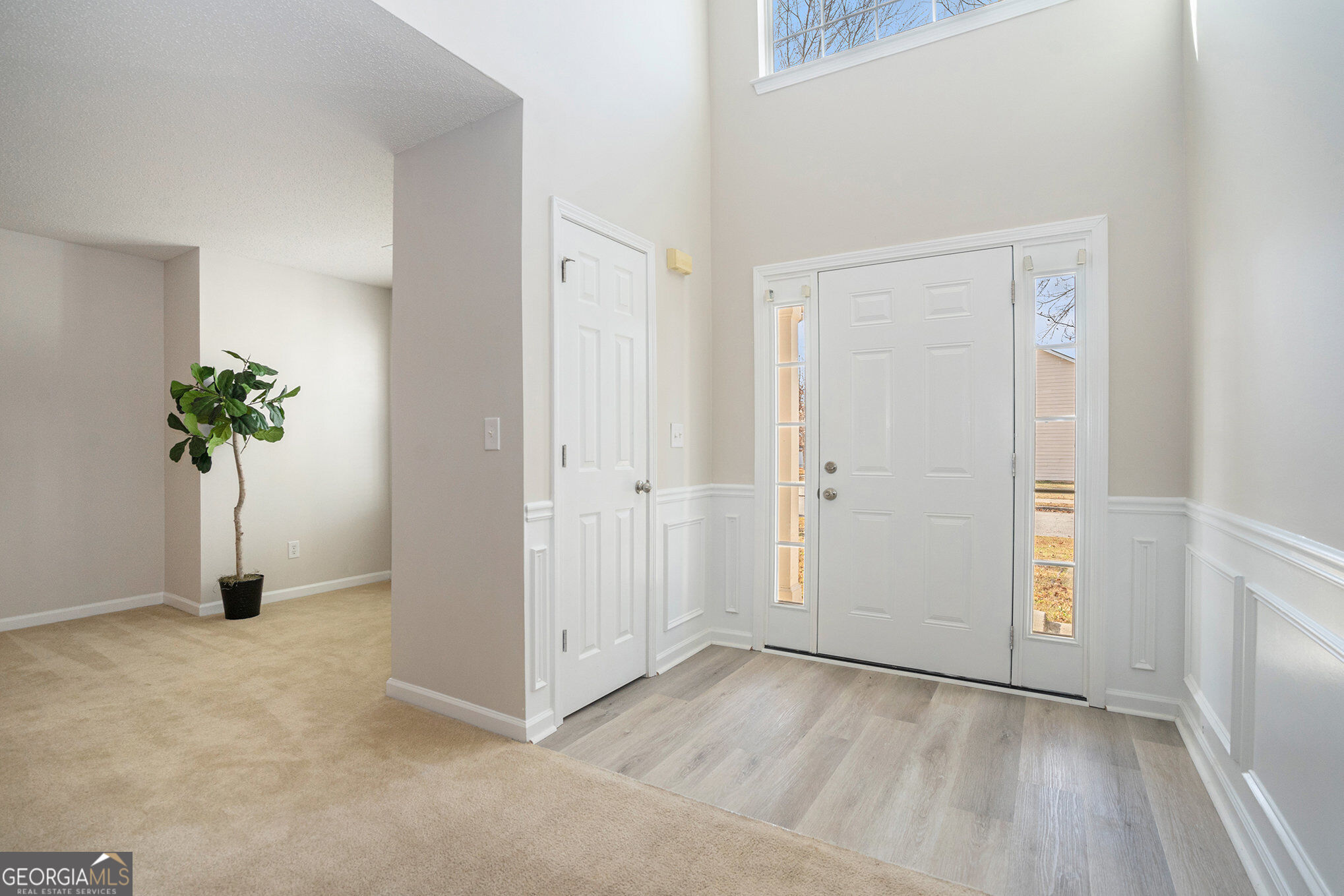 1492 Saint George Place Property Photo 2