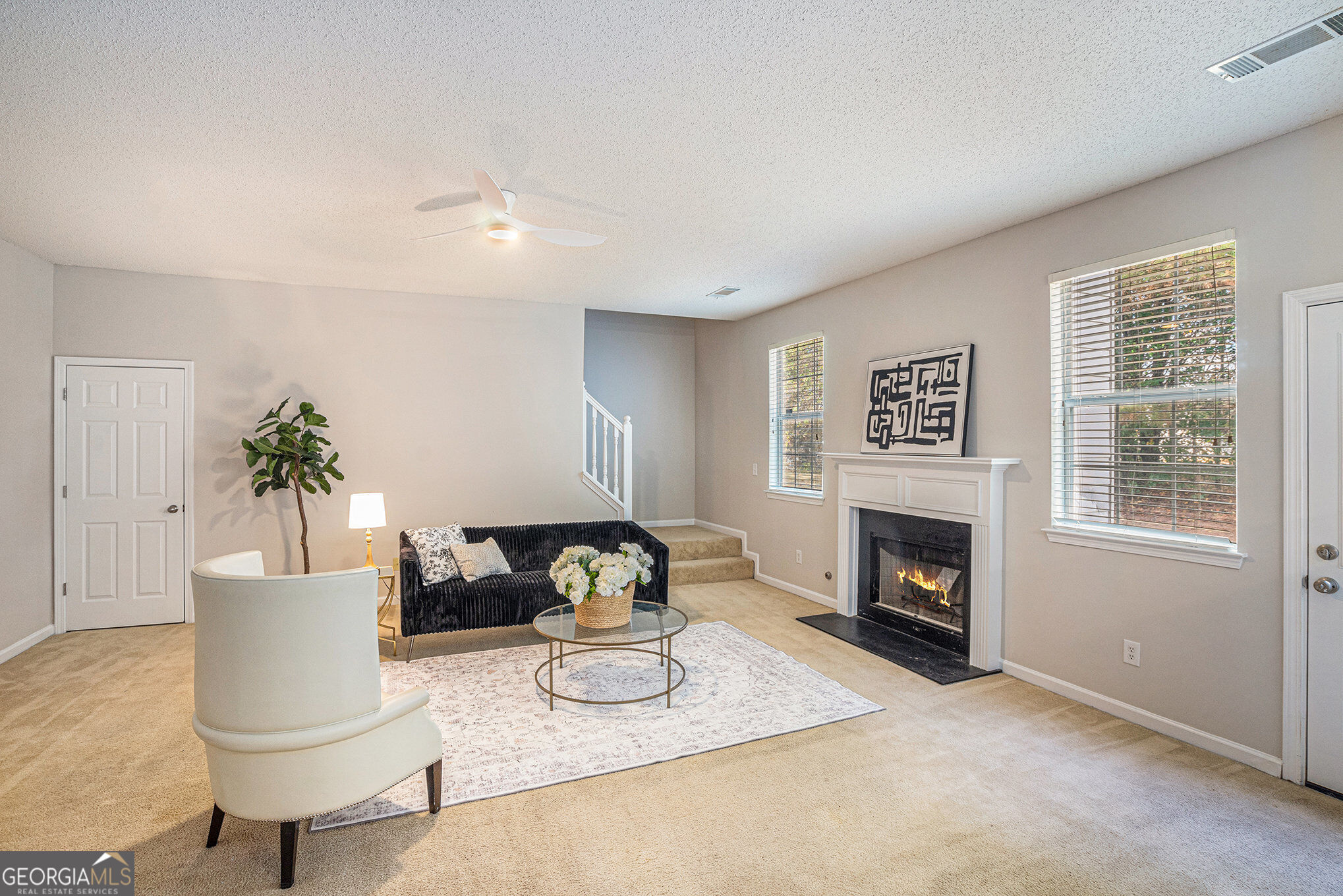 1492 Saint George Place Property Photo 8