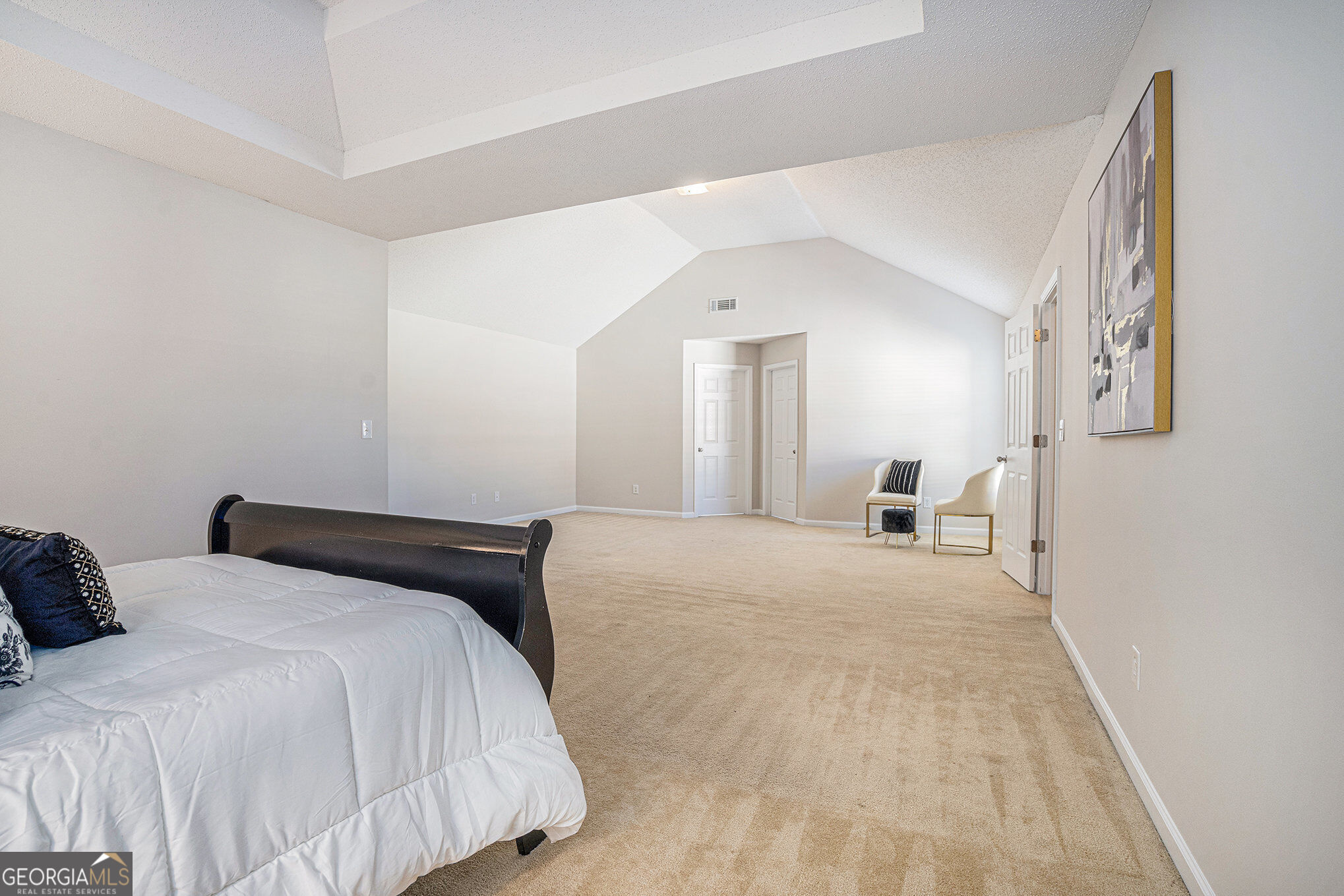 1492 Saint George Place Property Photo 16