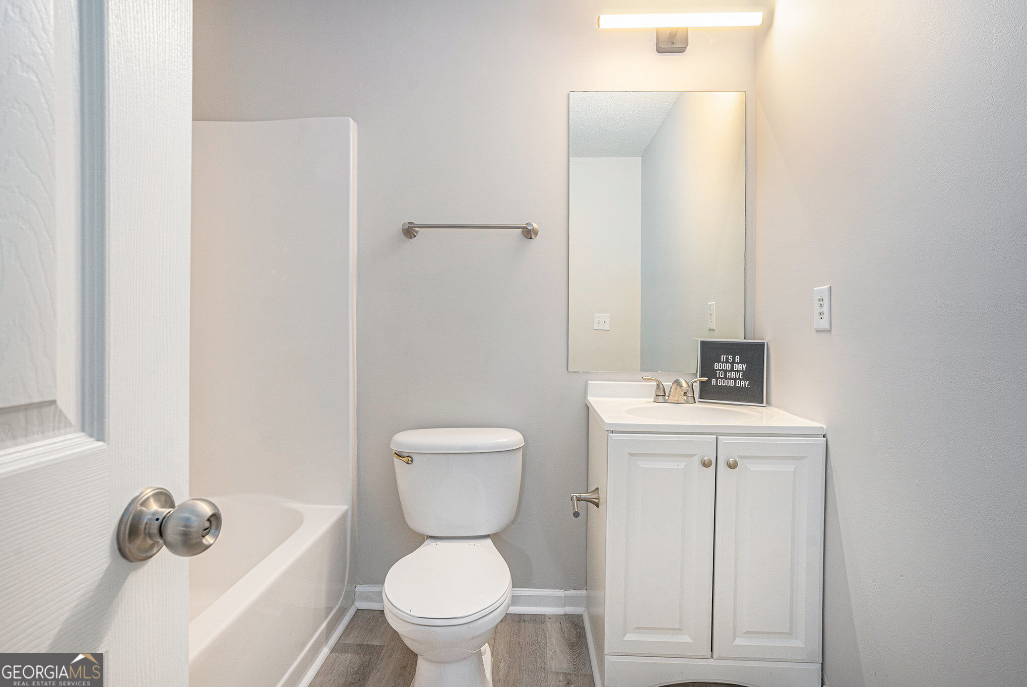 1492 Saint George Place Property Photo 24