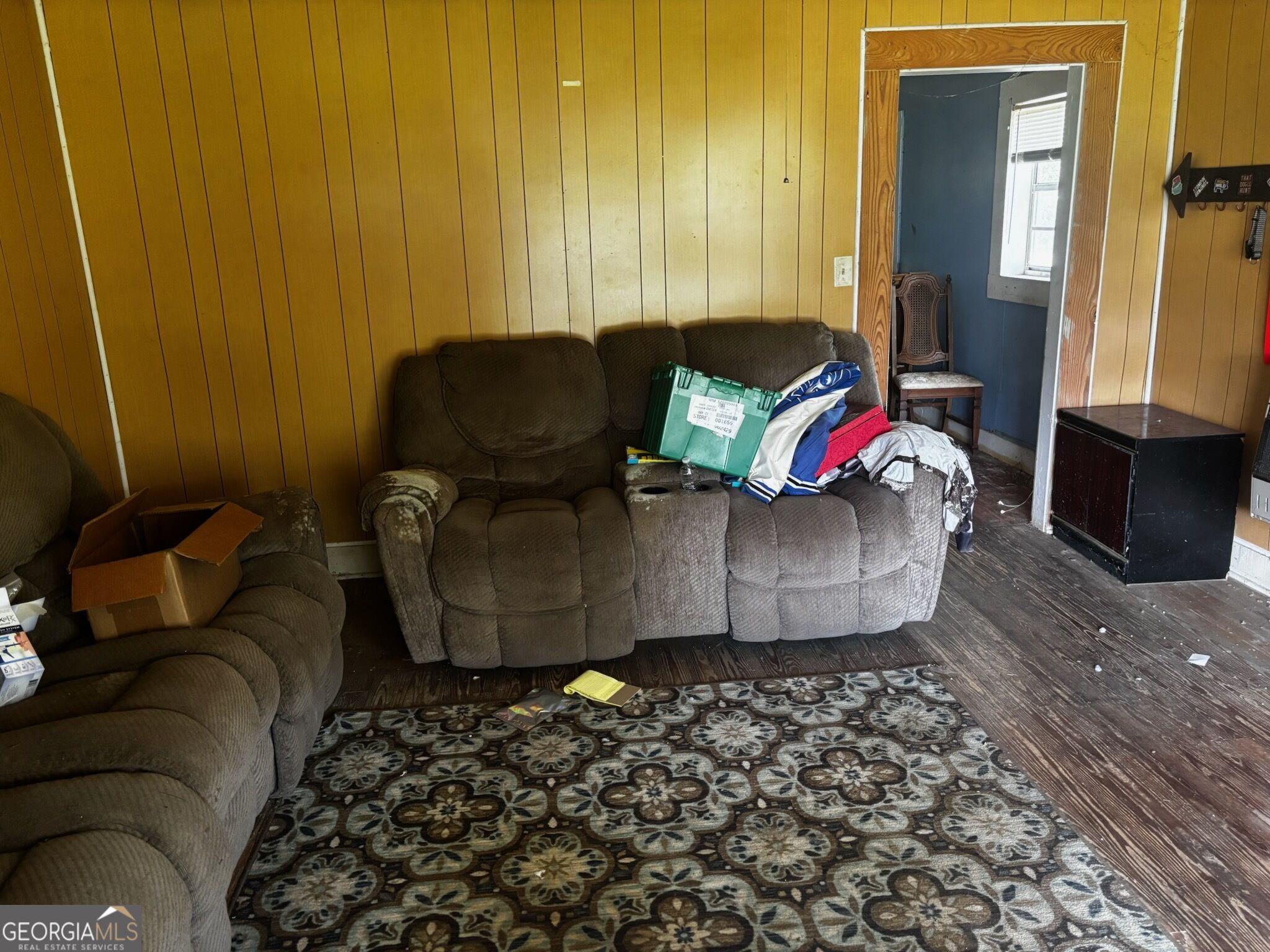 37 S Jackson Avenue Property Photo 5