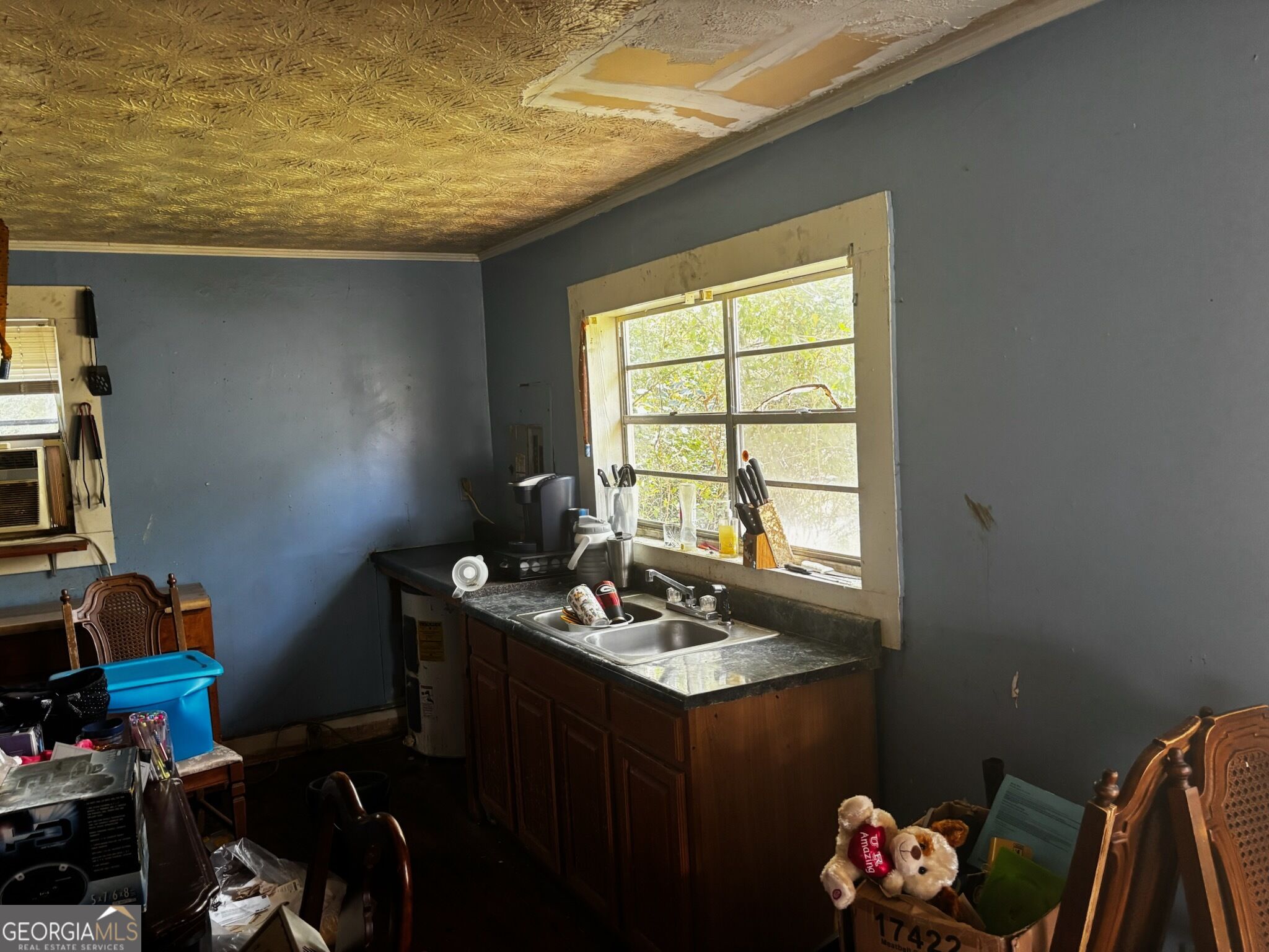 37 S Jackson Avenue Property Photo 6