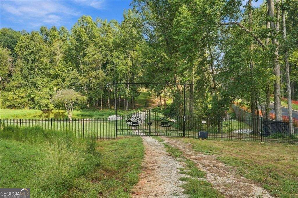 993 Sam Freeman Road Property Photo 2