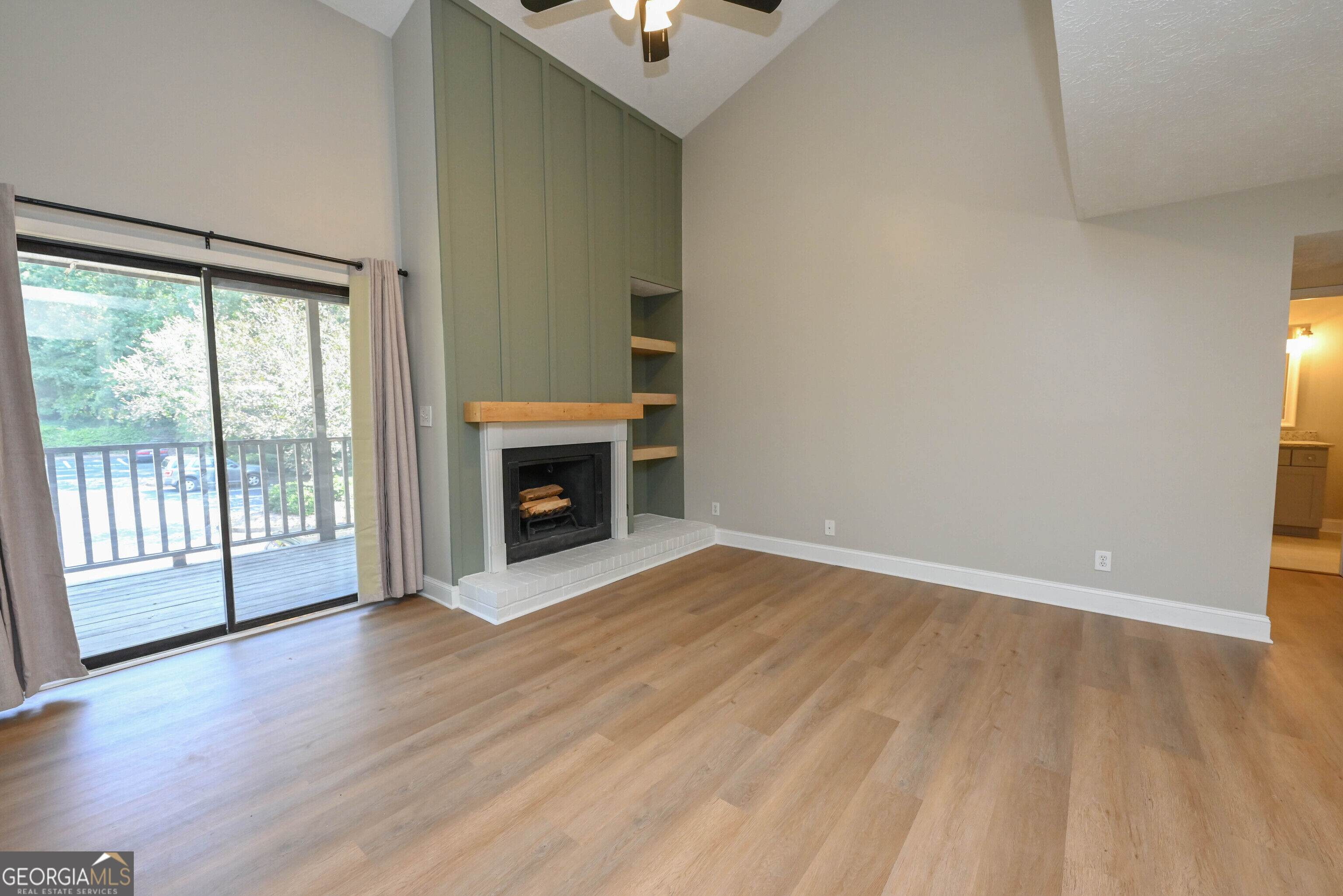 3930 Cedar Circle Property Photo 3